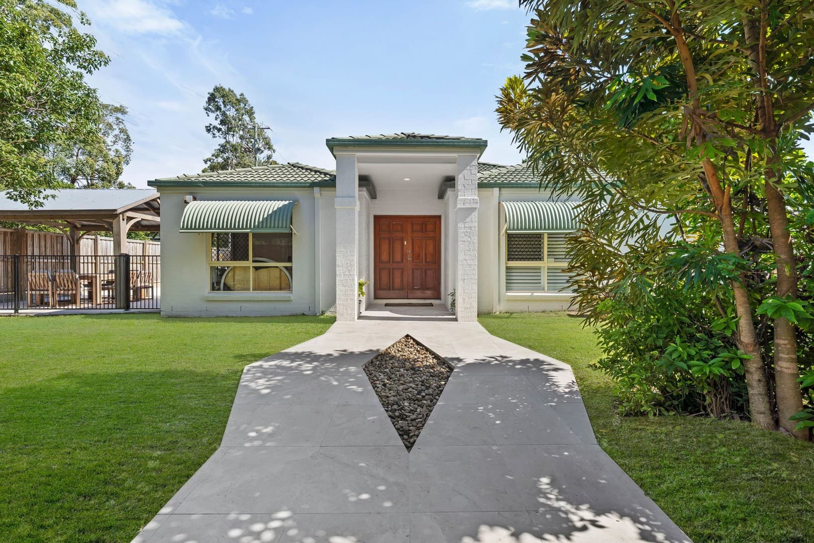 2 Normanby Street, Alexandra Hills — photo 1 of 23