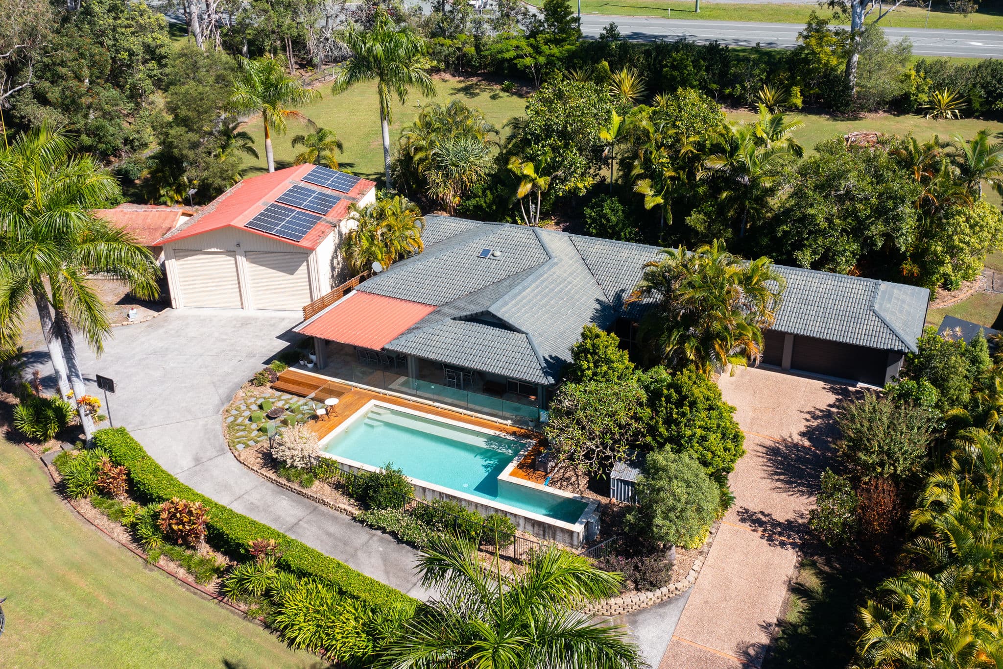 23 Howard Hughes Court, Maudsland — photo 1 of 5