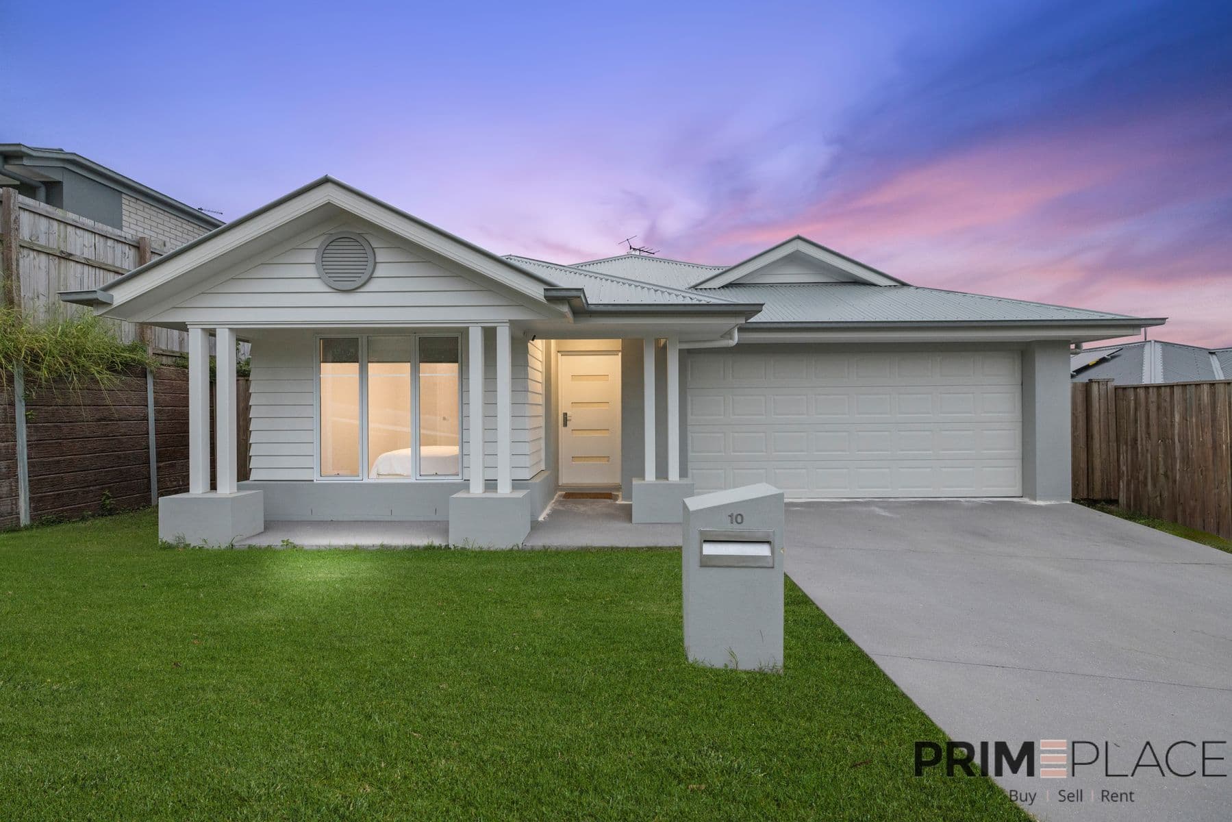 10 Skylark Street, Bellbird Park — photo 1 of 5