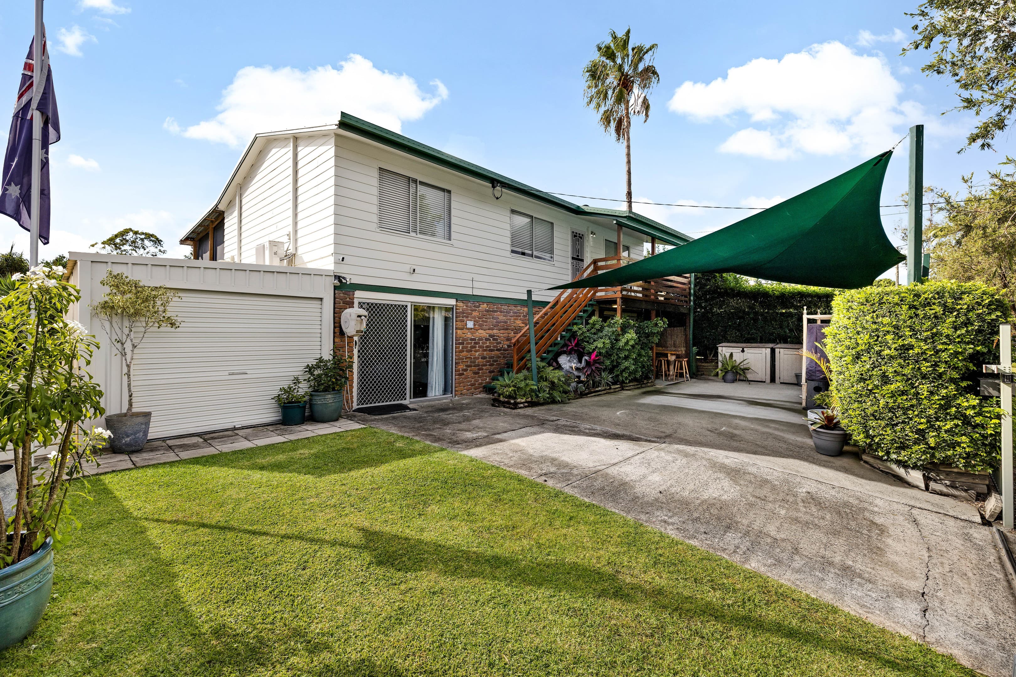 12 Pinewood Street, Crestmead — photo 1 of 5