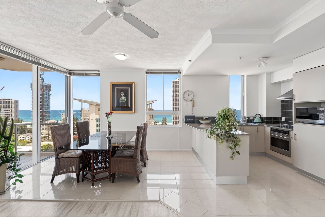 60/2894-2910 Gold Coast Highway, Surfers Paradise — photo 1 of 5