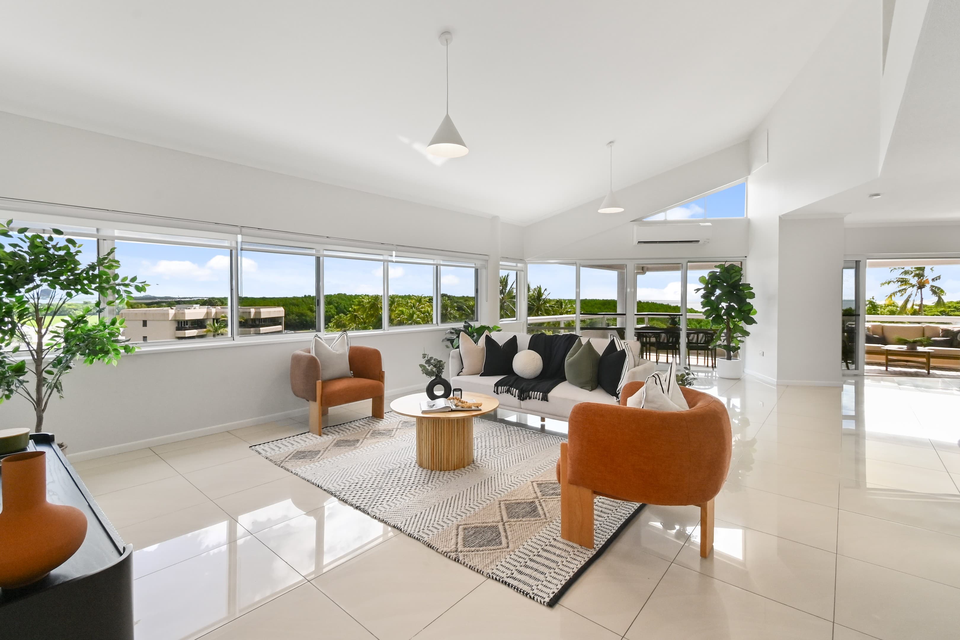 701/279 Esplanade, Cairns North — photo 1 of 5