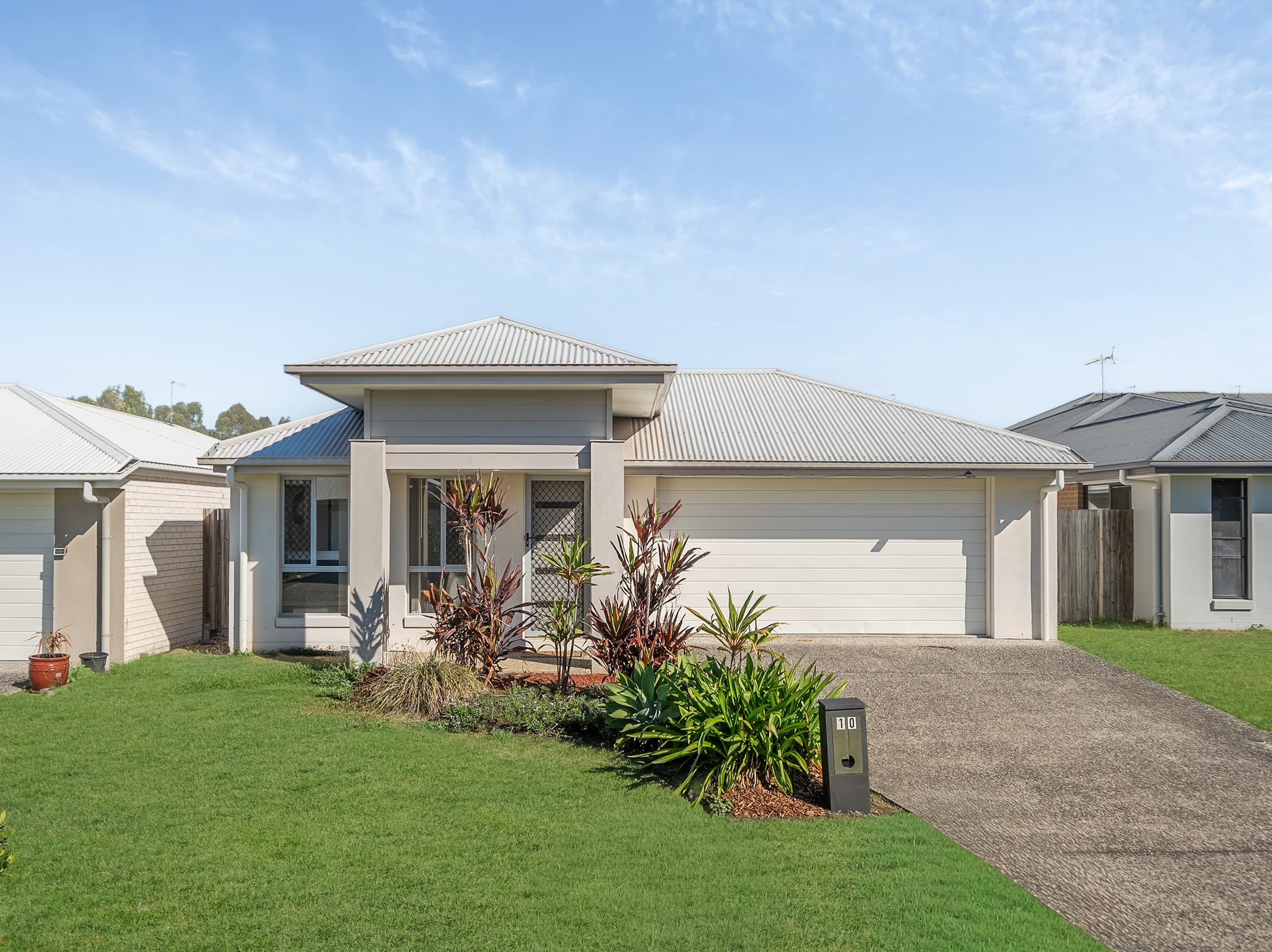 10 Dryander Street, North Lakes — photo 1 of 5