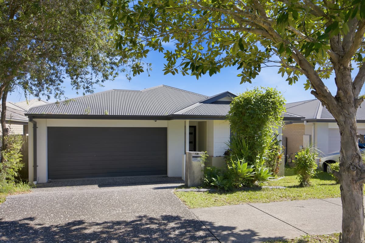 18 Garden Road, Coomera — photo 1 of 5