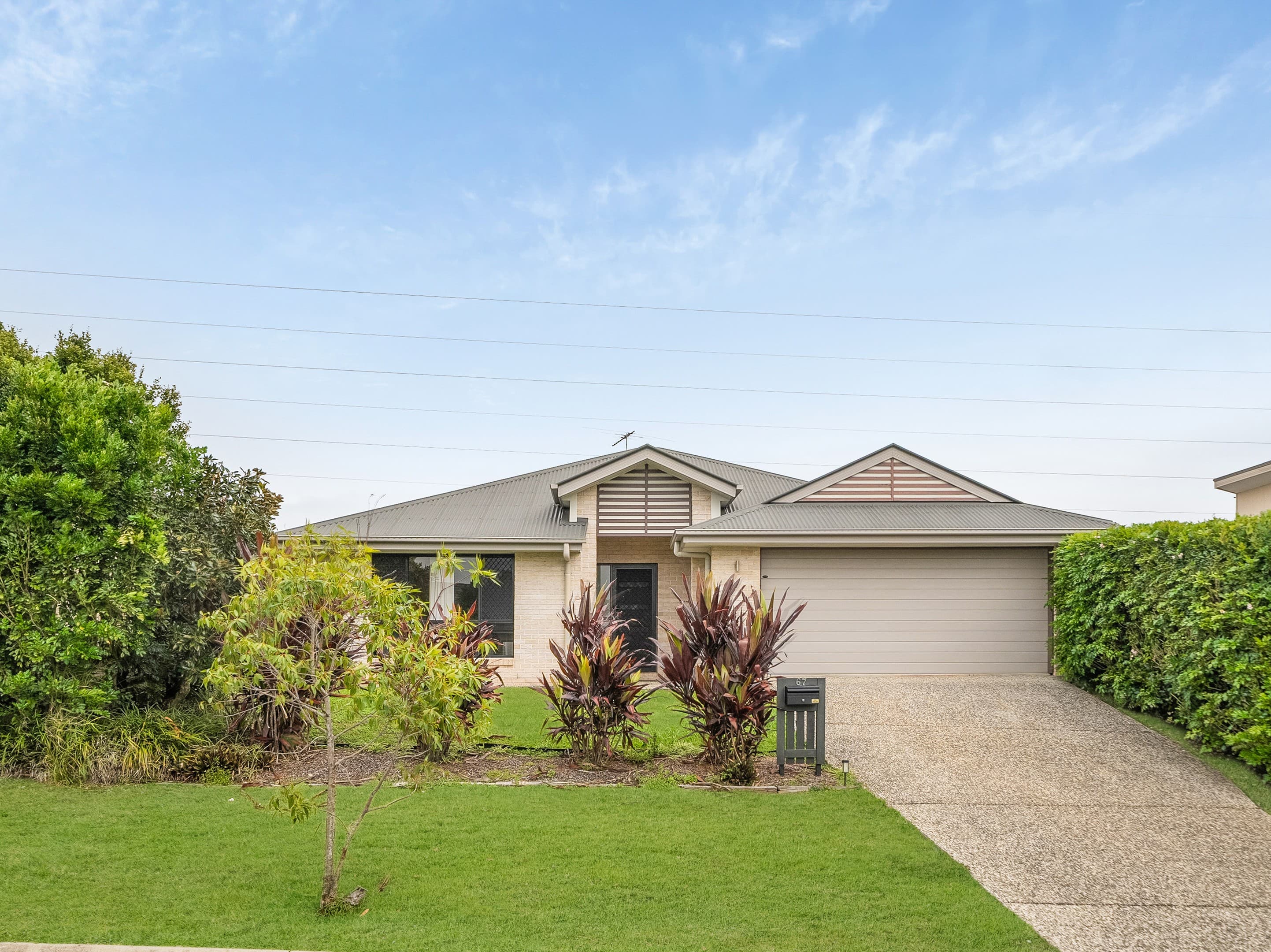 67 Rolland Parade, Warner — photo 1 of 17