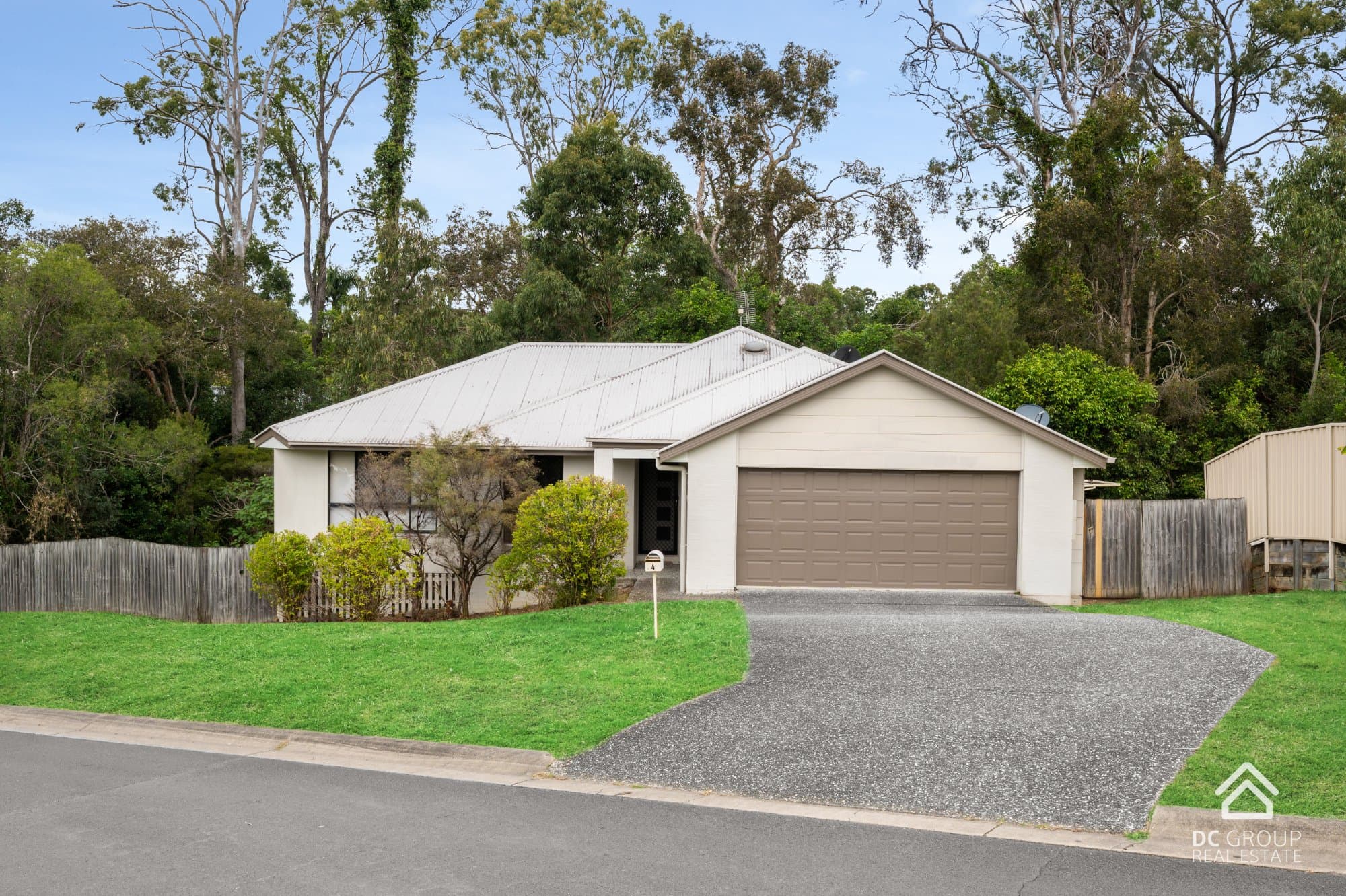 4 Harriet Lane, Oxenford — photo 1 of 5