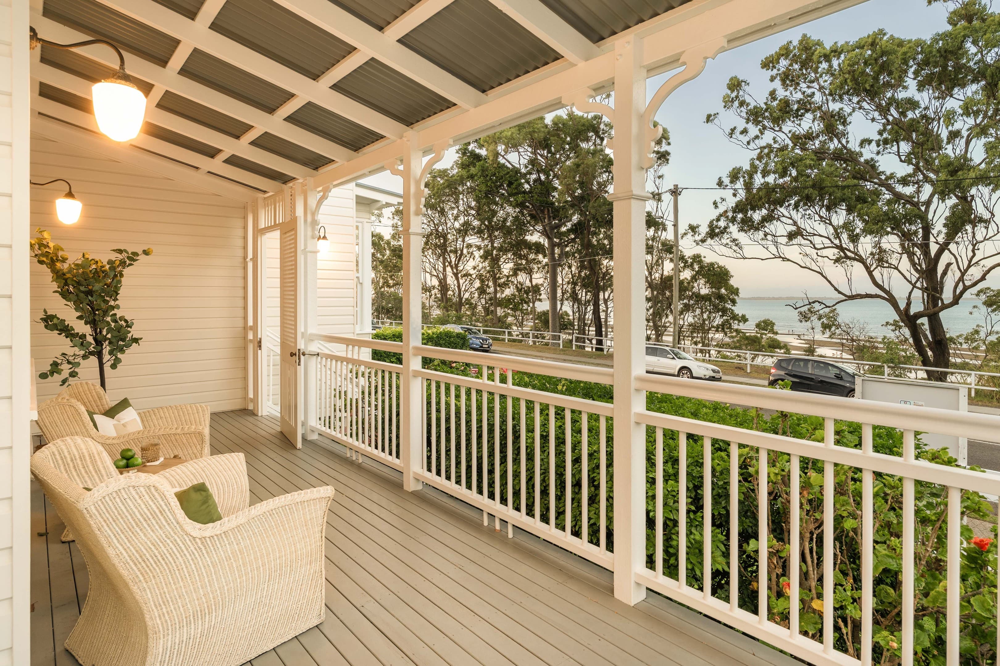 60 Eagle Terrace, Sandgate — photo 1 of 16