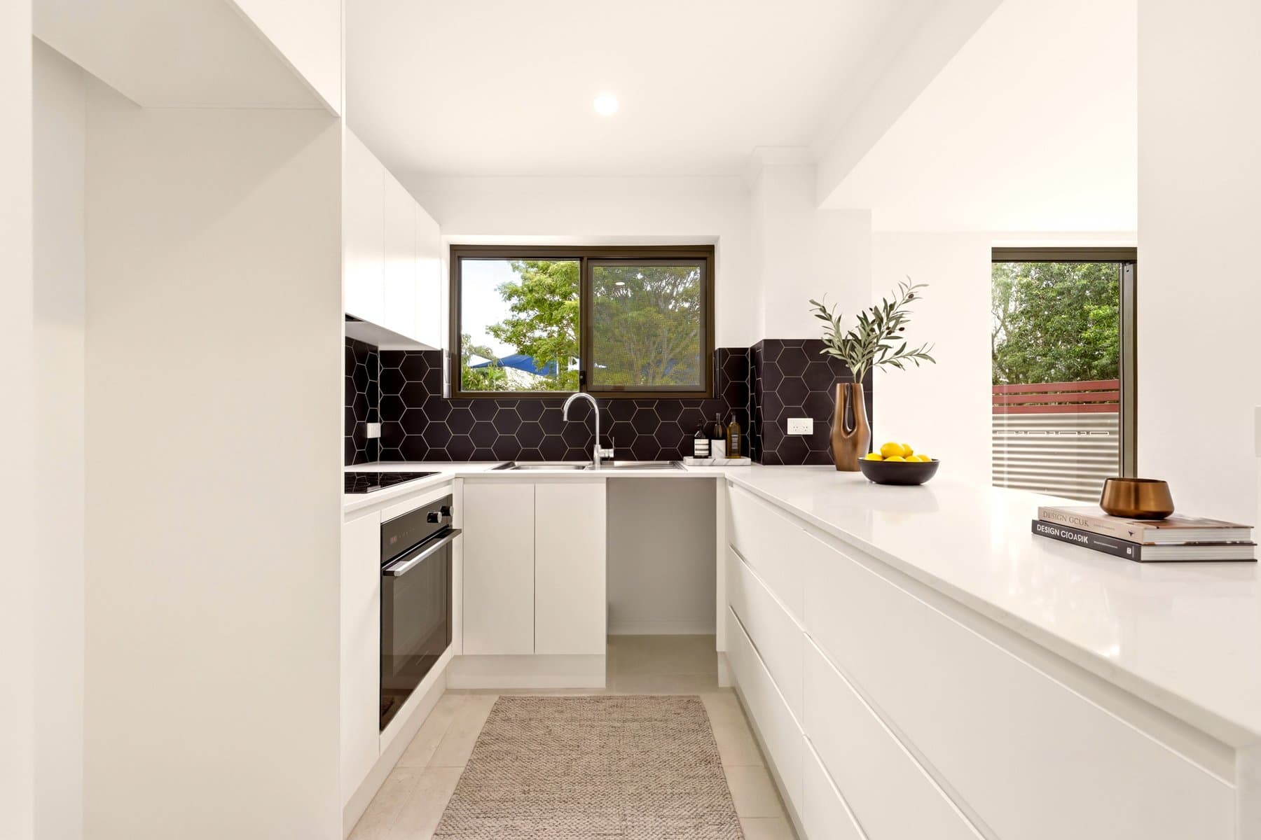 6/160 Tepequar Drive, Maroochydore — photo 1 of 5