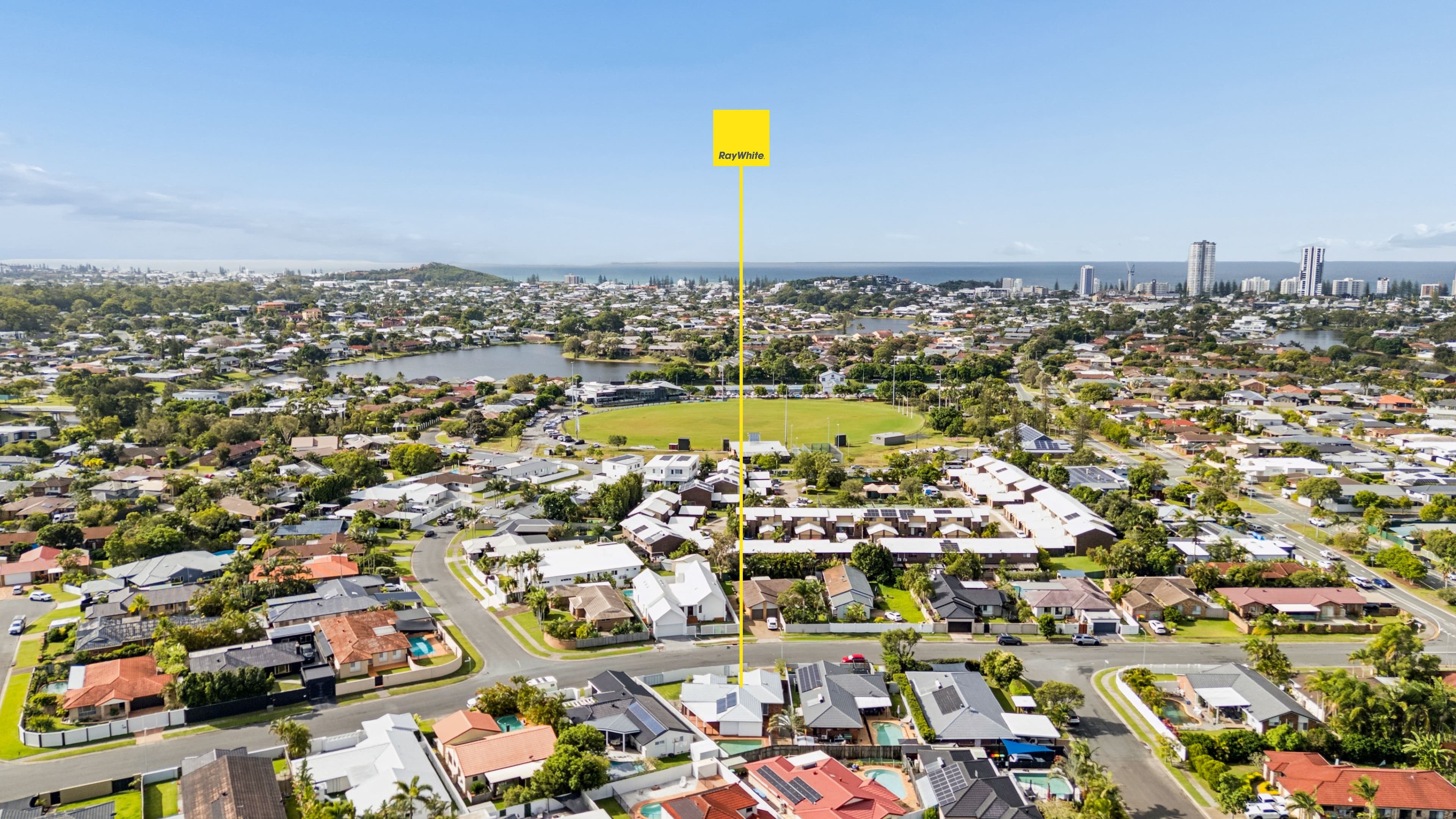 12 Tattler Way, Burleigh Waters — photo 1 of 5