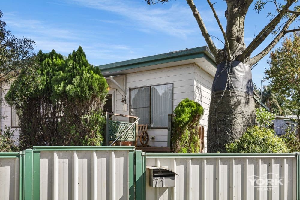 71 Mort Street, North Toowoomba — photo 1 of 5