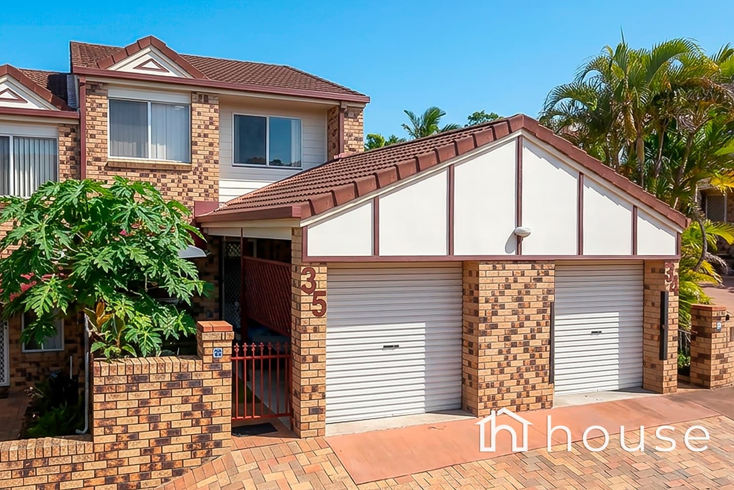 35/3809 Pacific Highway, Tanah Merah — photo 1 of 5