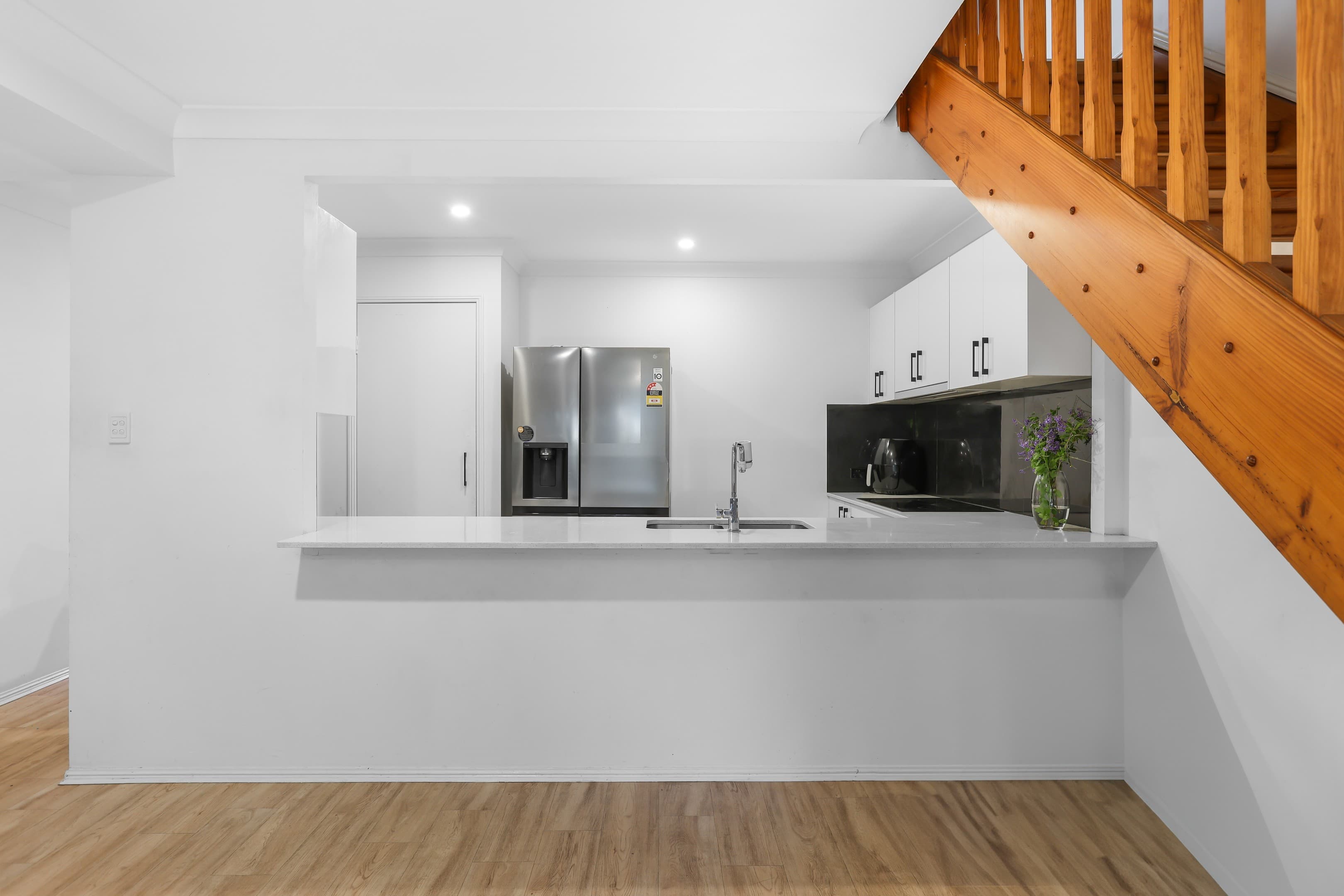 11/130 Plateau Crescent, Carrara — photo 1 of 5