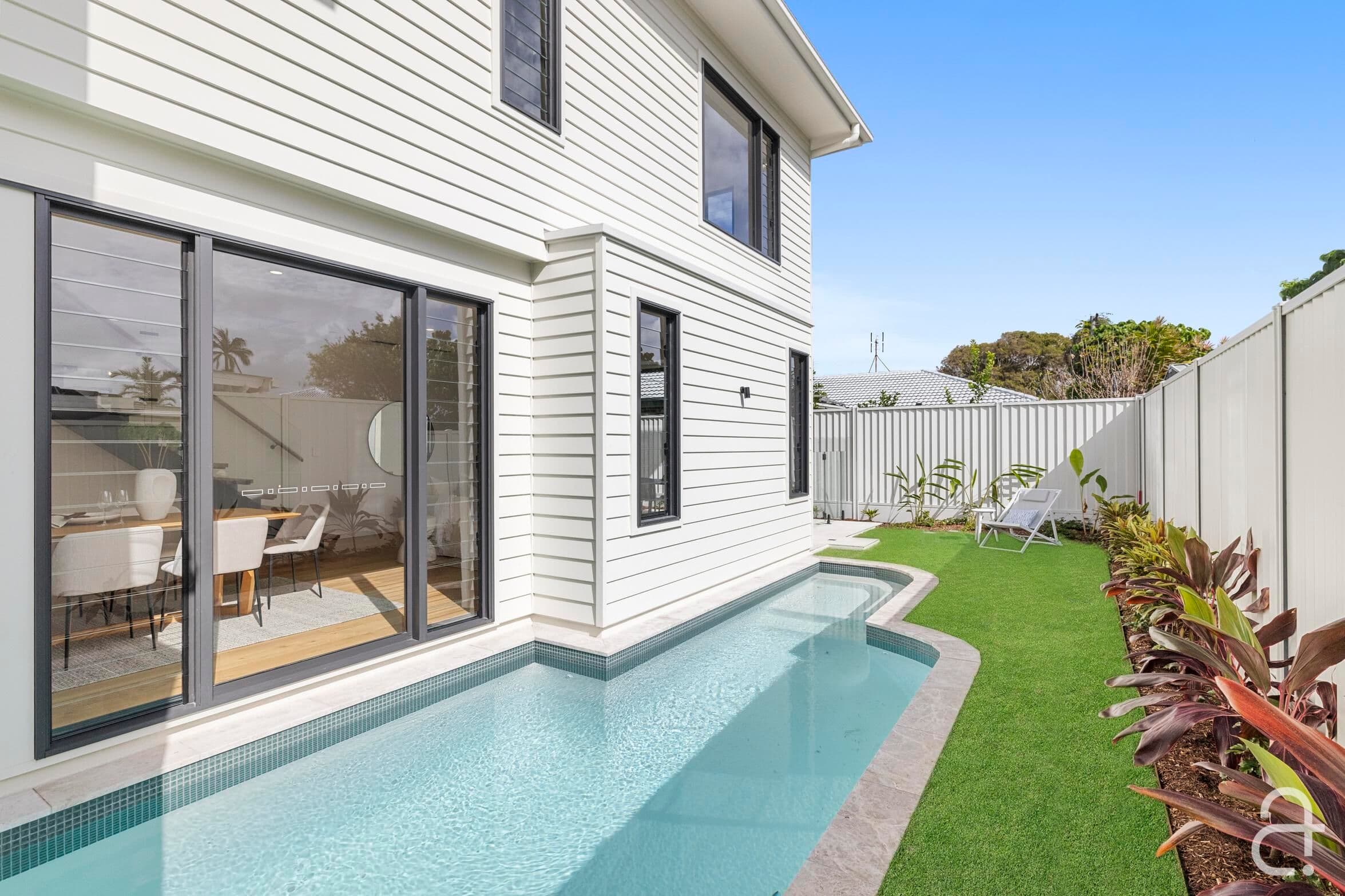Residence Two of 218 Oceanic Drive, Bokarina — photo 1 of 5