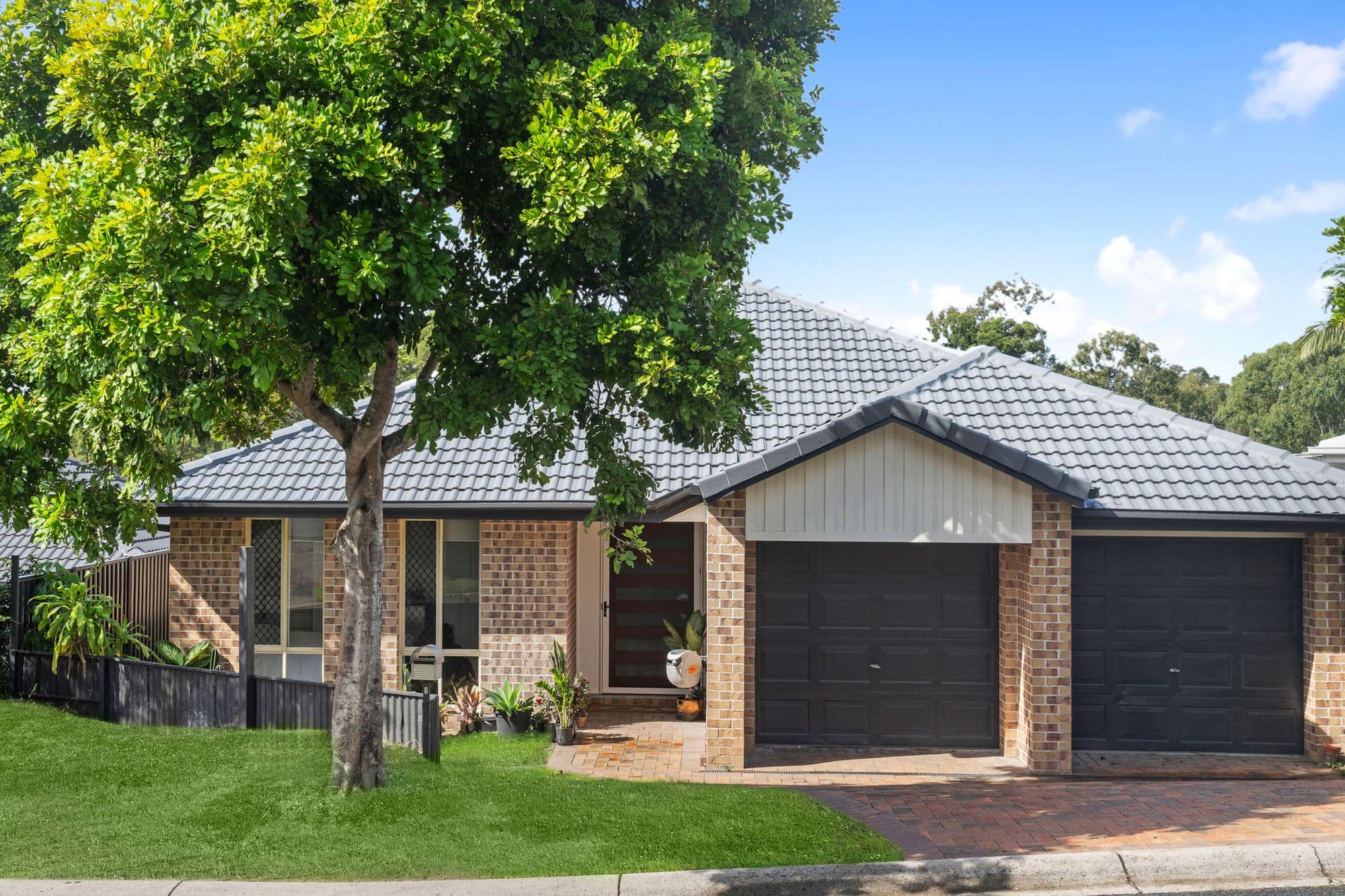 6 Bards Court, Nerang — photo 1 of 5