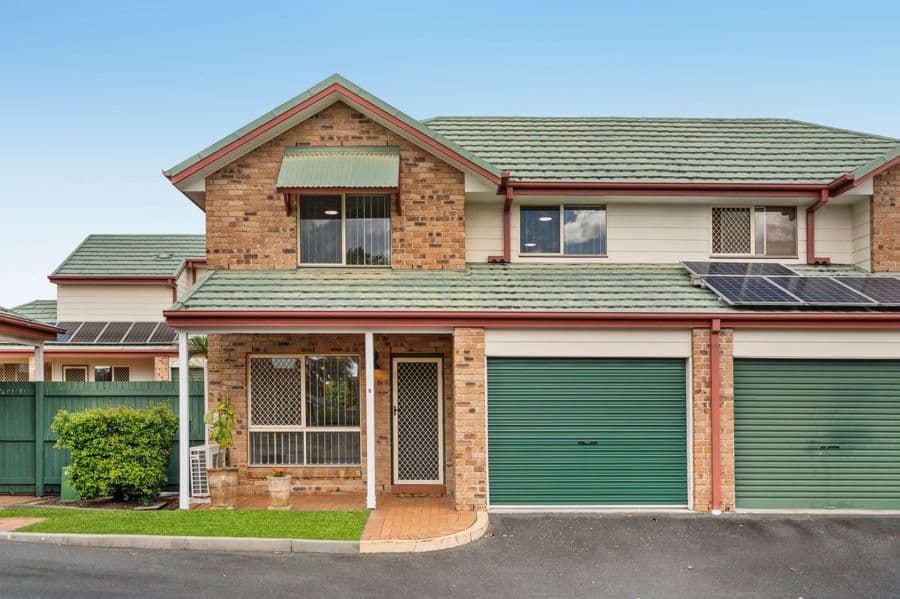 2/116 Meadowlands Road, Carina — photo 1 of 5