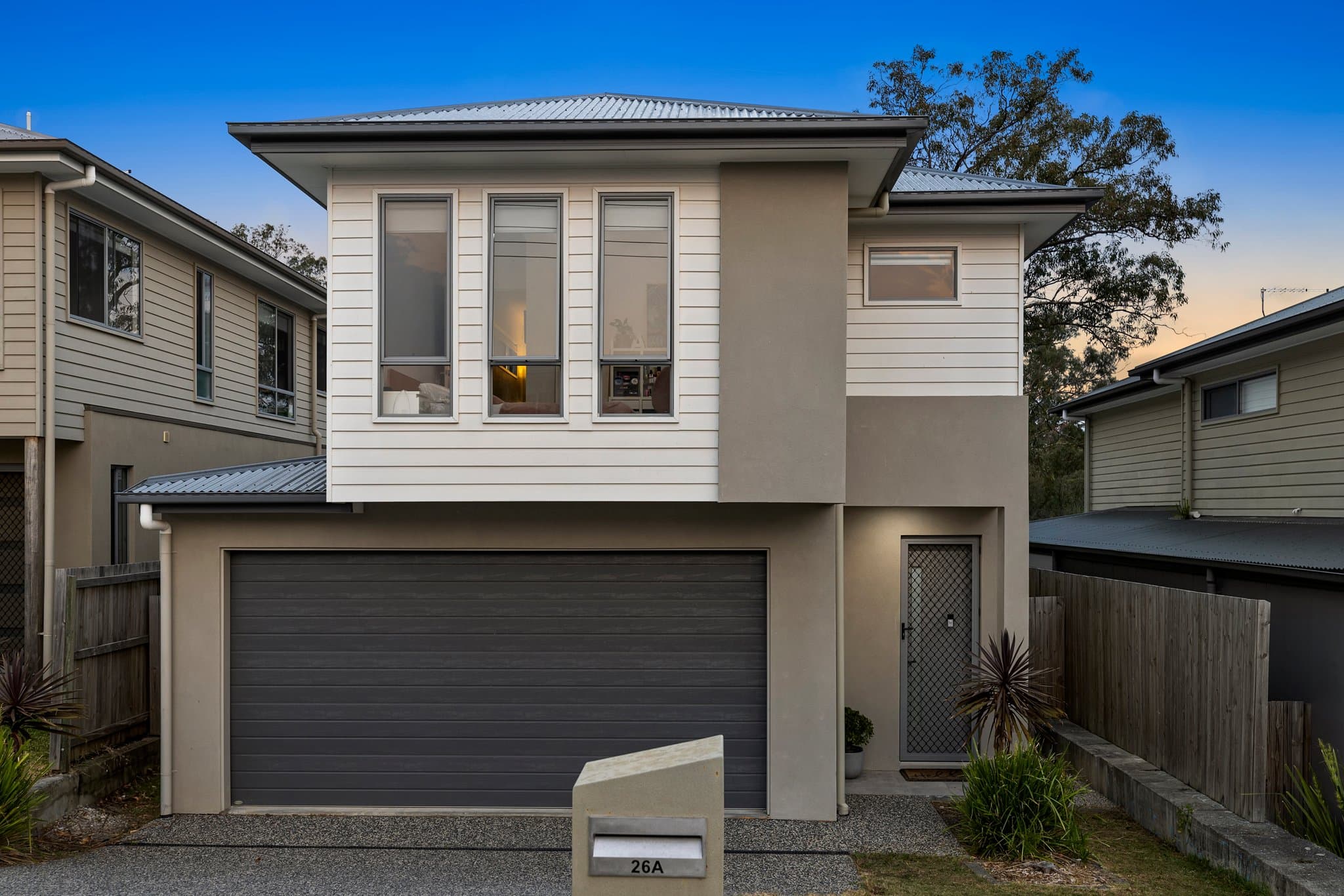 26A Henderson Road, Everton Hills — photo 1 of 5