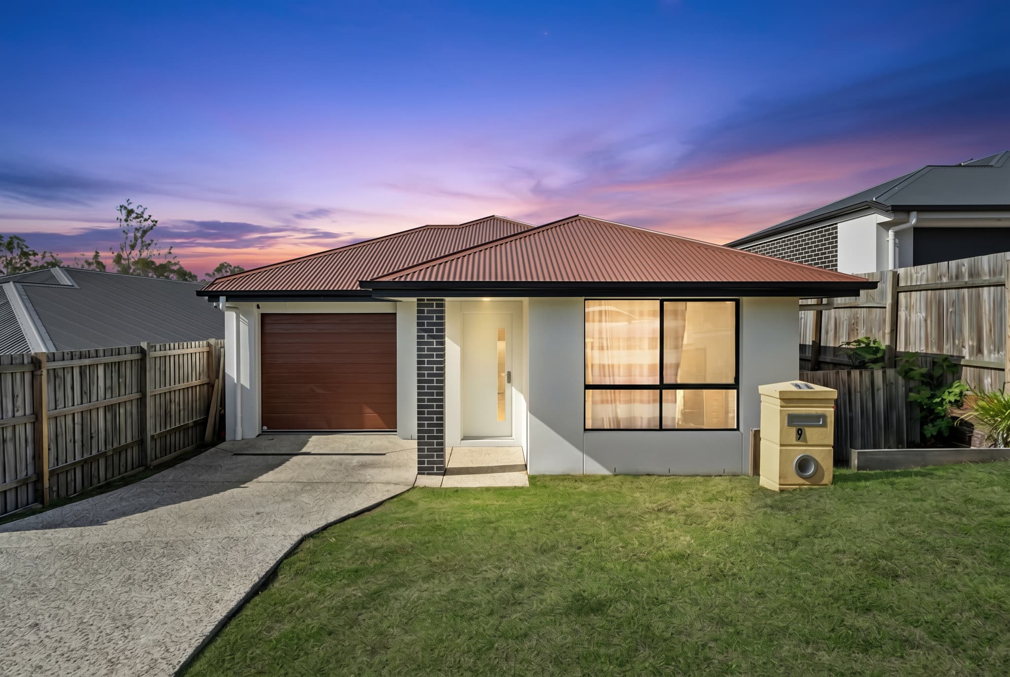 96 Lapwing Crescent, Bellbird Park — photo 1 of 5
