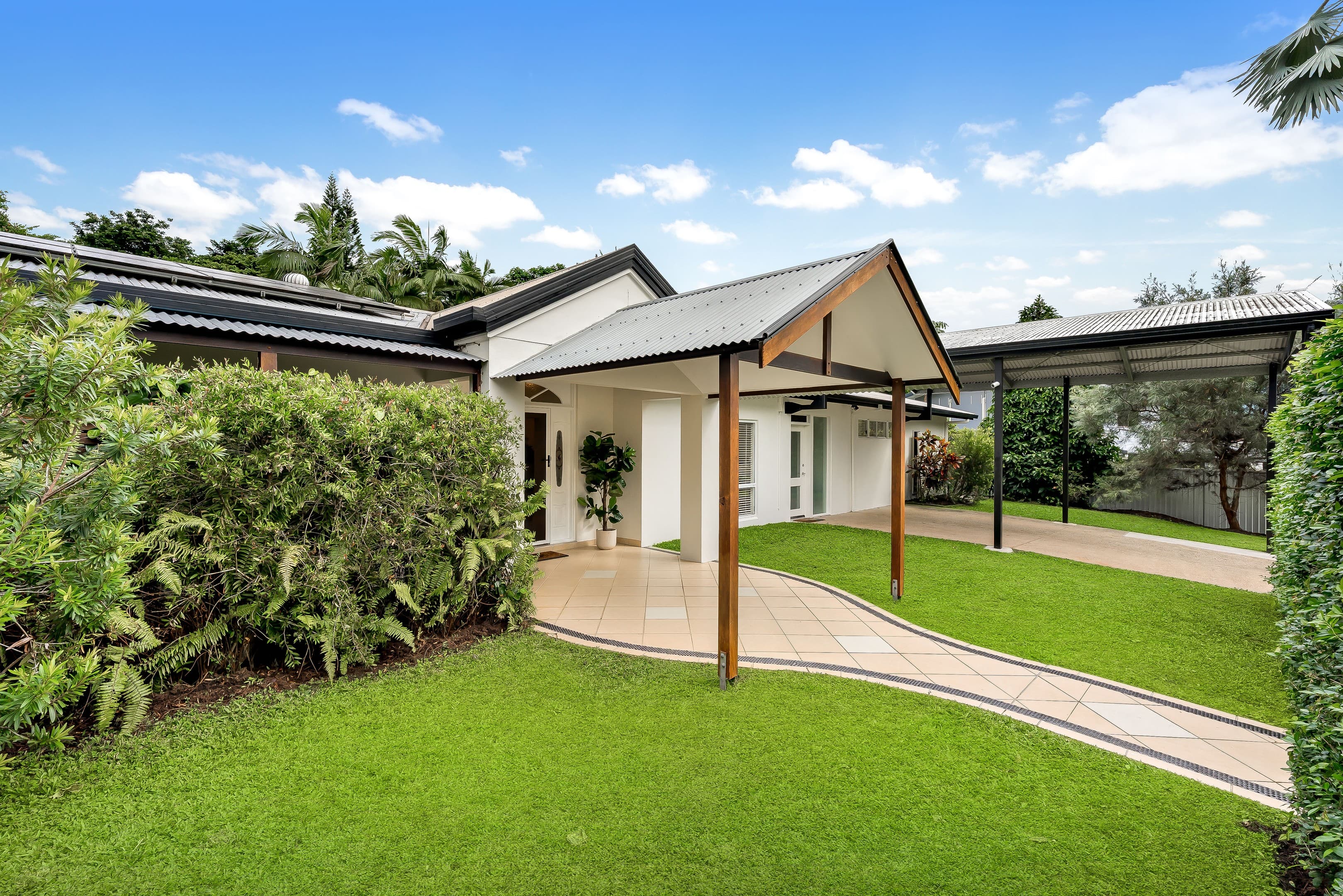 1-3 Matheson Drive, Brinsmead — photo 1 of 5