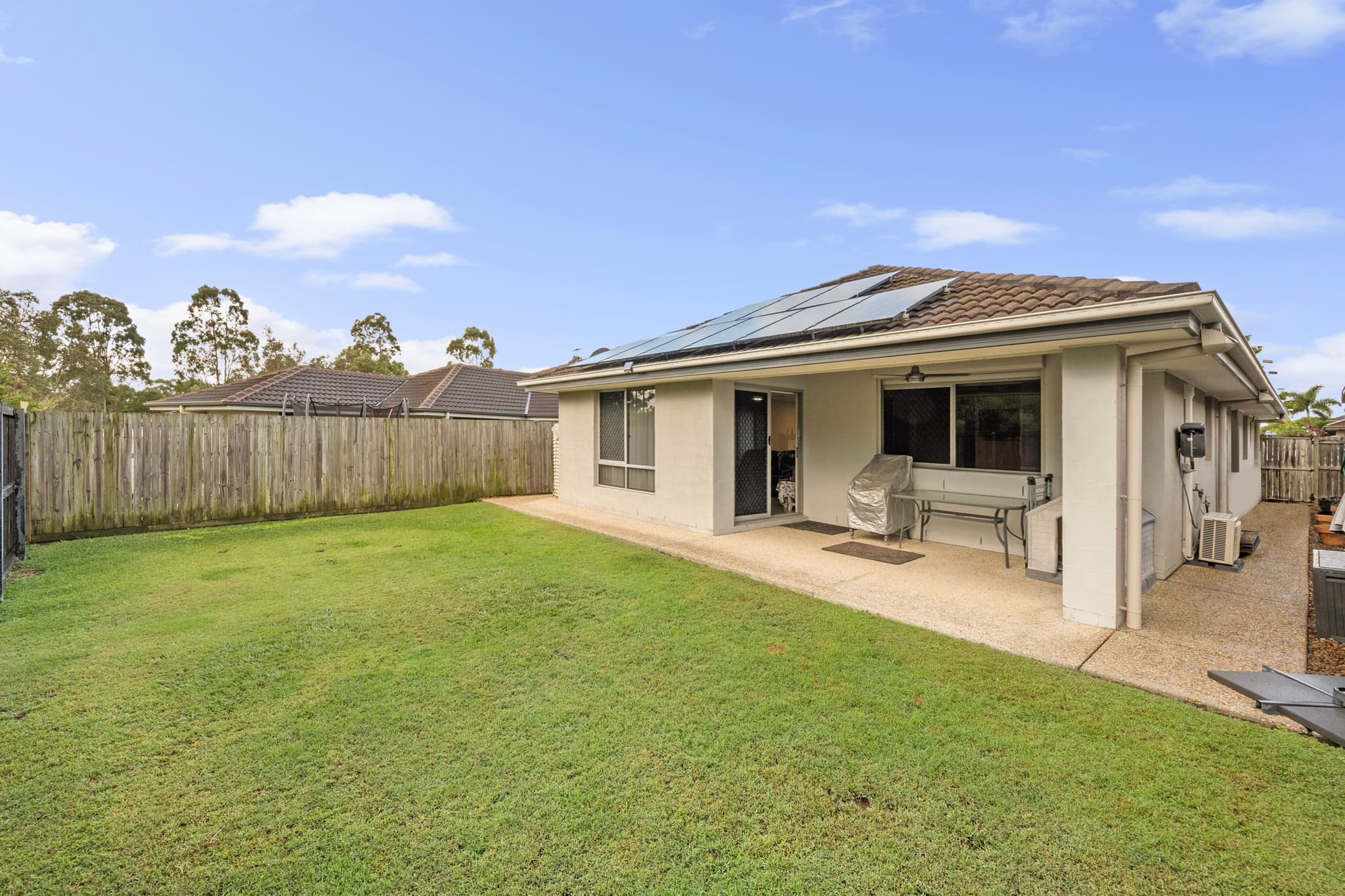 8 Denham Crescent, North Lakes — photo 1 of 5