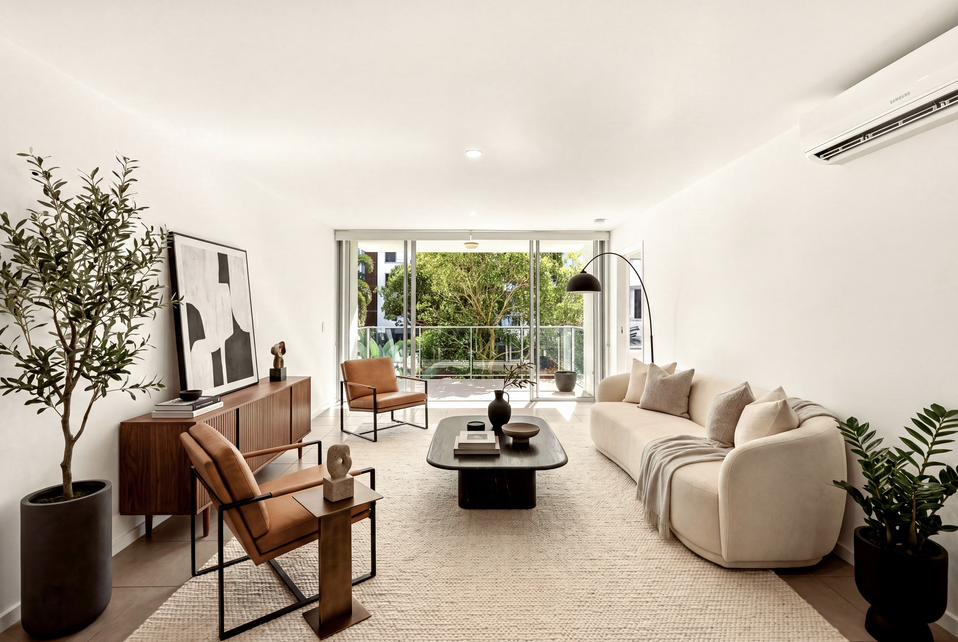 2212/1-7 Waterford Court, Bundall — photo 1 of 13
