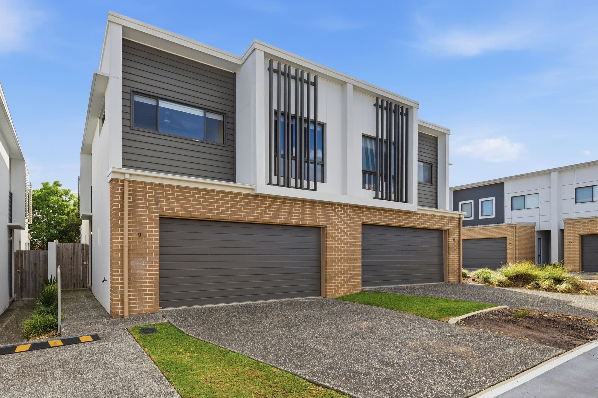 9/36 Avondale Crescent, Parkinson — photo 1 of 5
