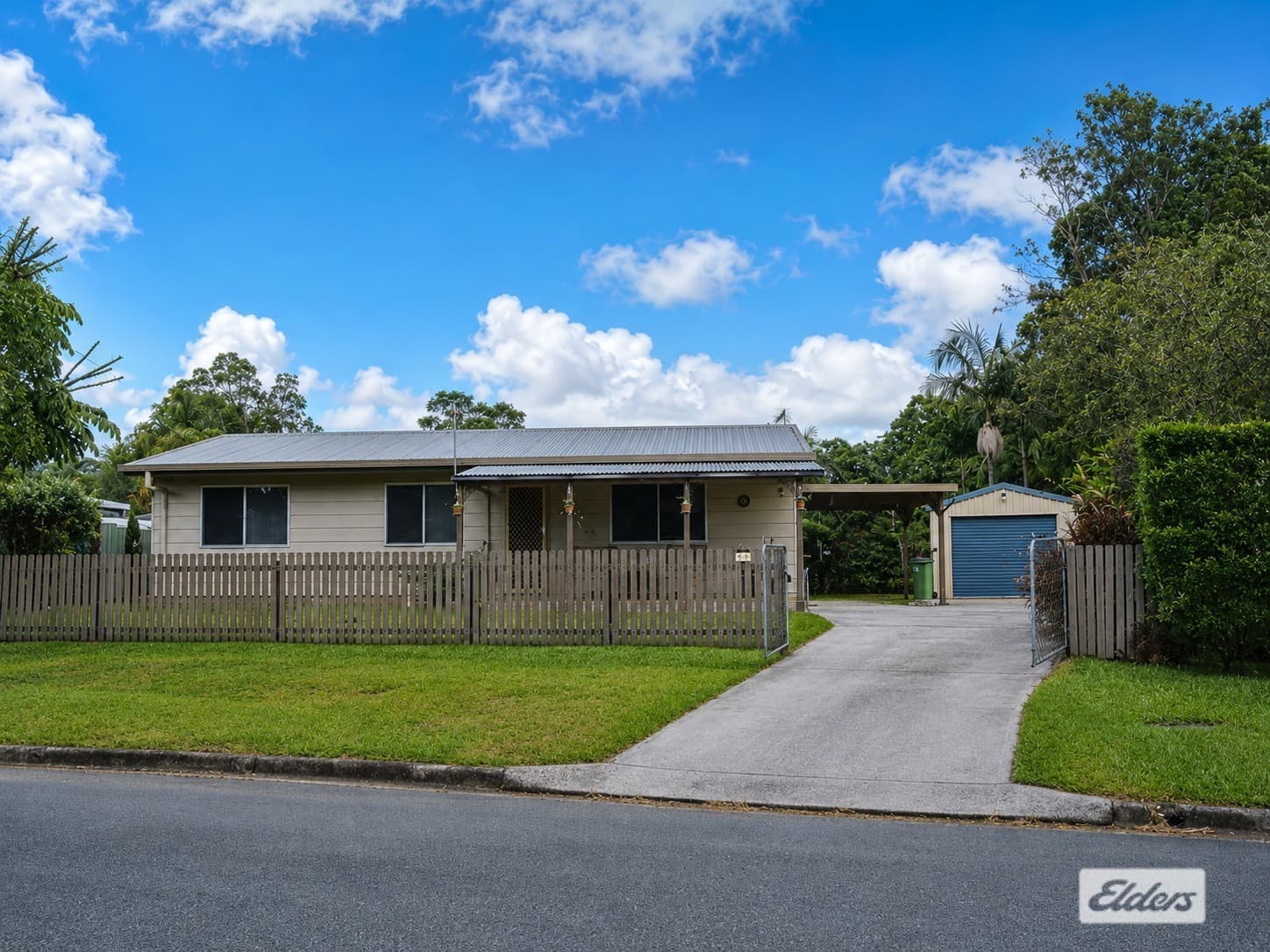 48 Vidler Court, Landsborough — photo 1 of 5
