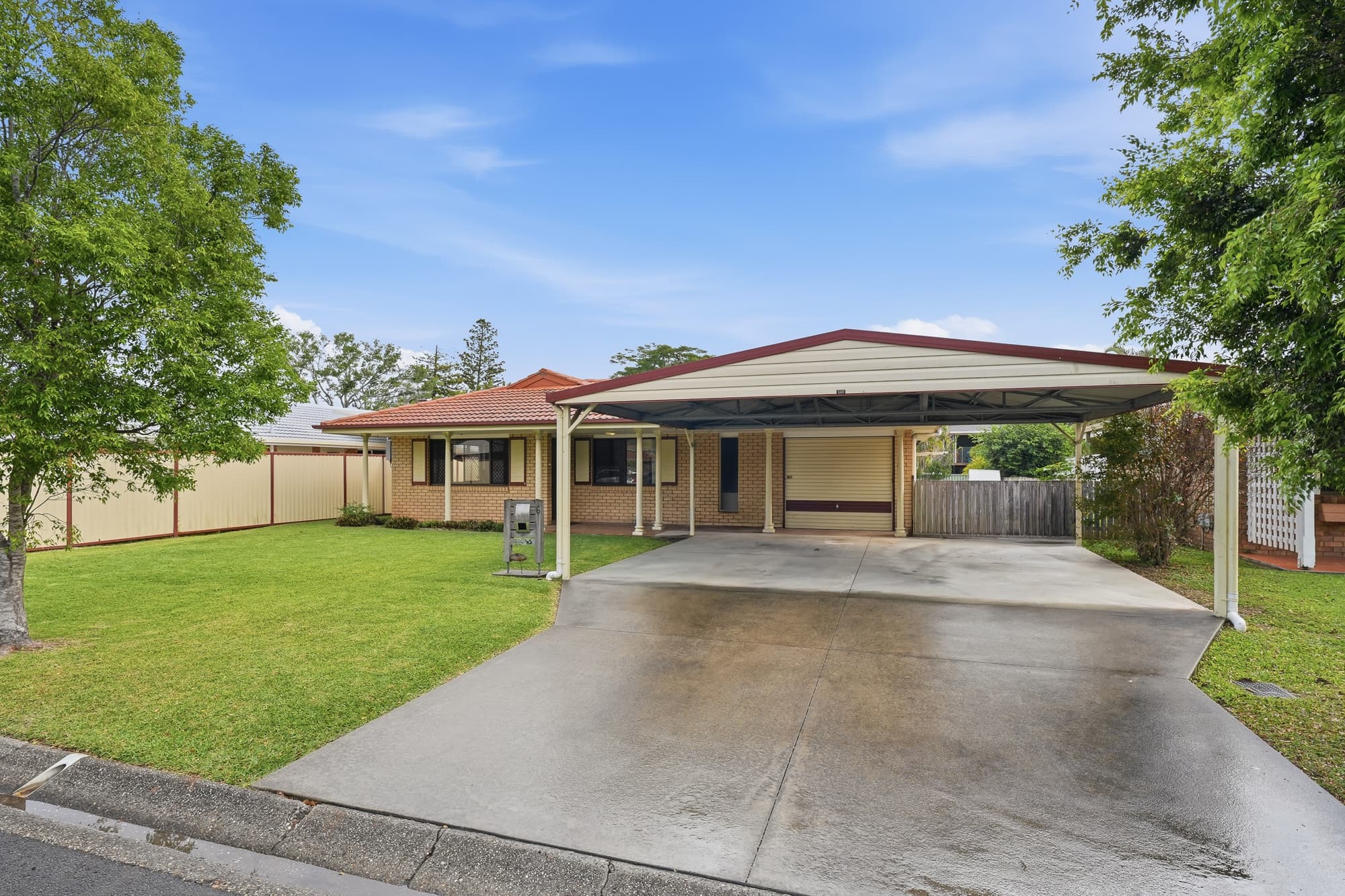 6 Cooyar Street, Aspley — photo 1 of 5