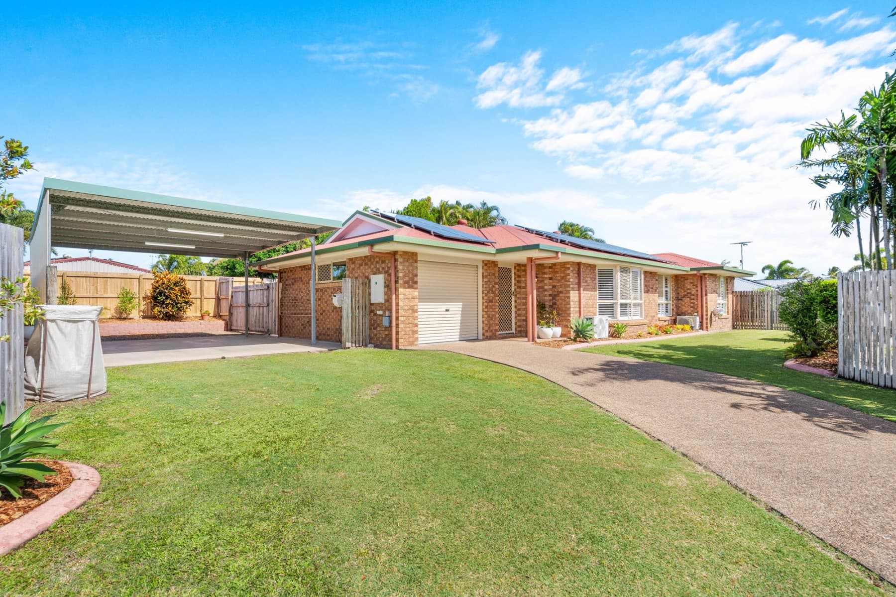 19 Coatbridge Court, Beaconsfield — photo 1 of 5
