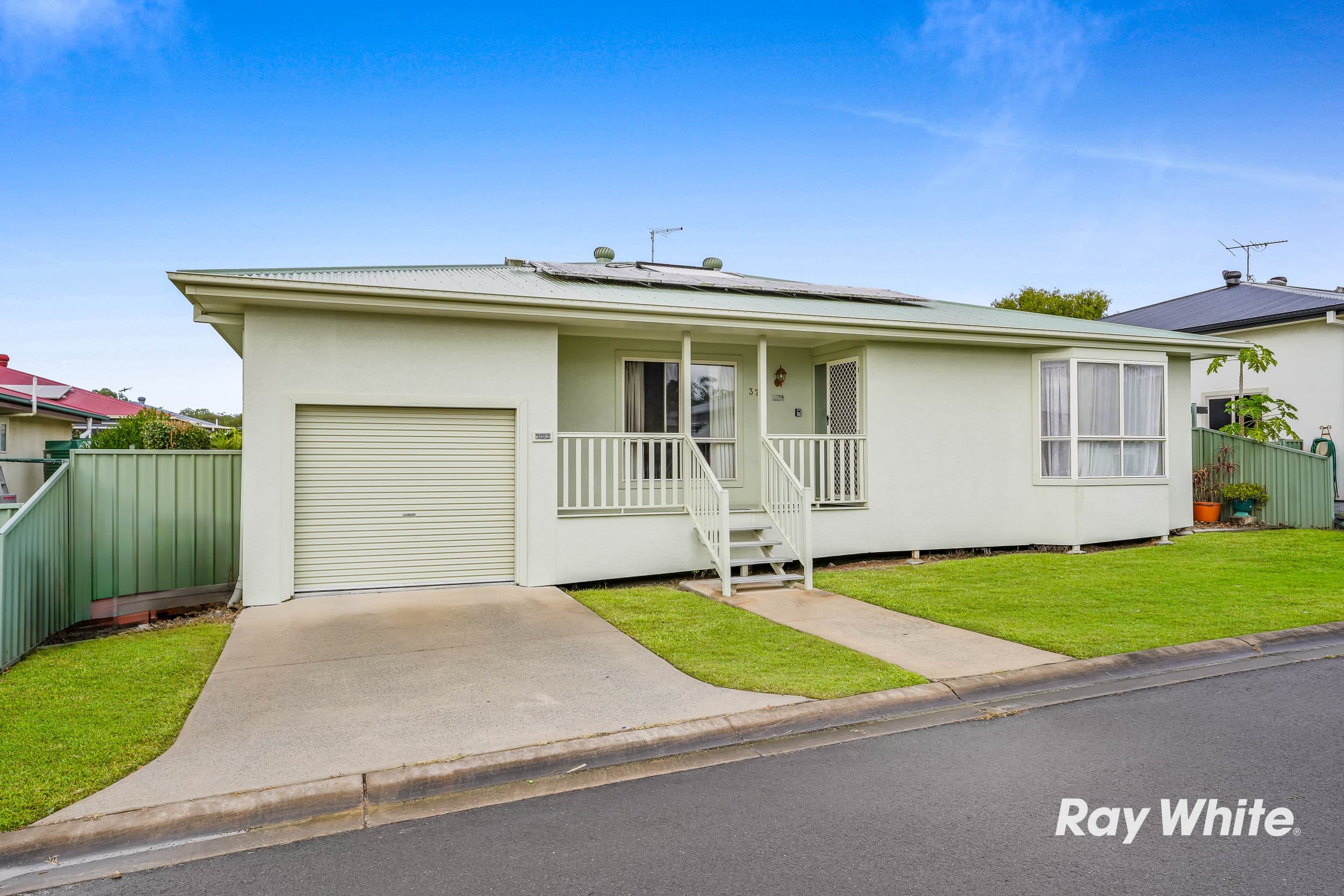 322/431 Park Ridge Road, Park Ridge — photo 1 of 5
