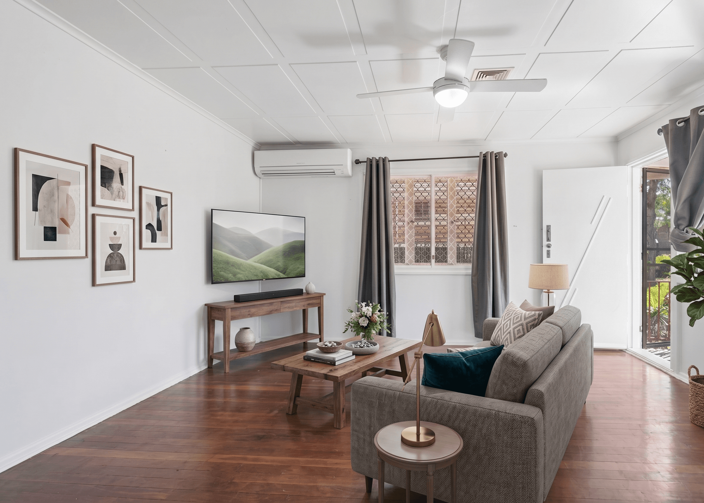 44 Stubbs Road, Woodridge — photo 1 of 5