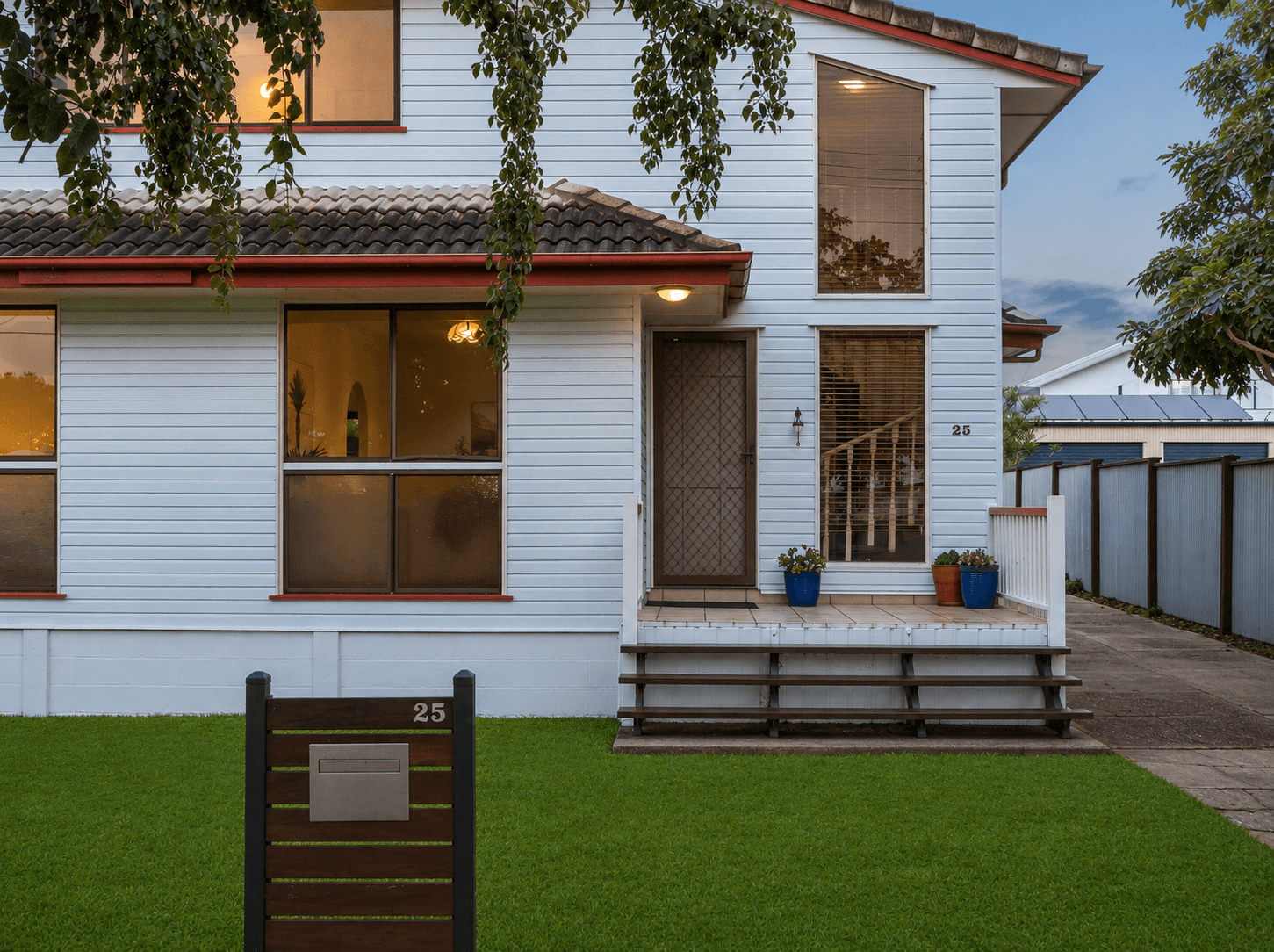 25 Bayview Road, Brighton — photo 1 of 5
