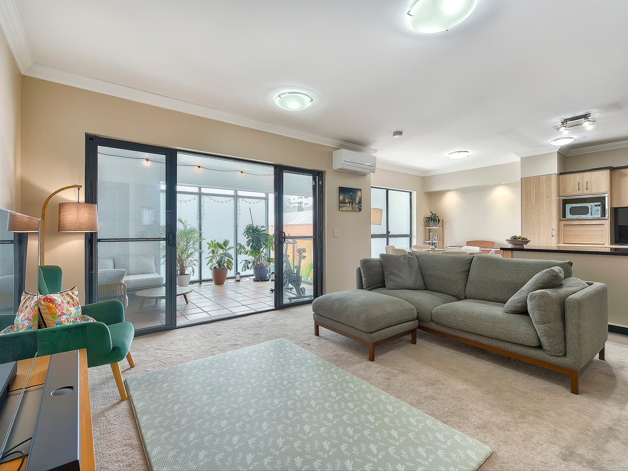 23/33 Helen Street, Teneriffe — photo 1 of 5
