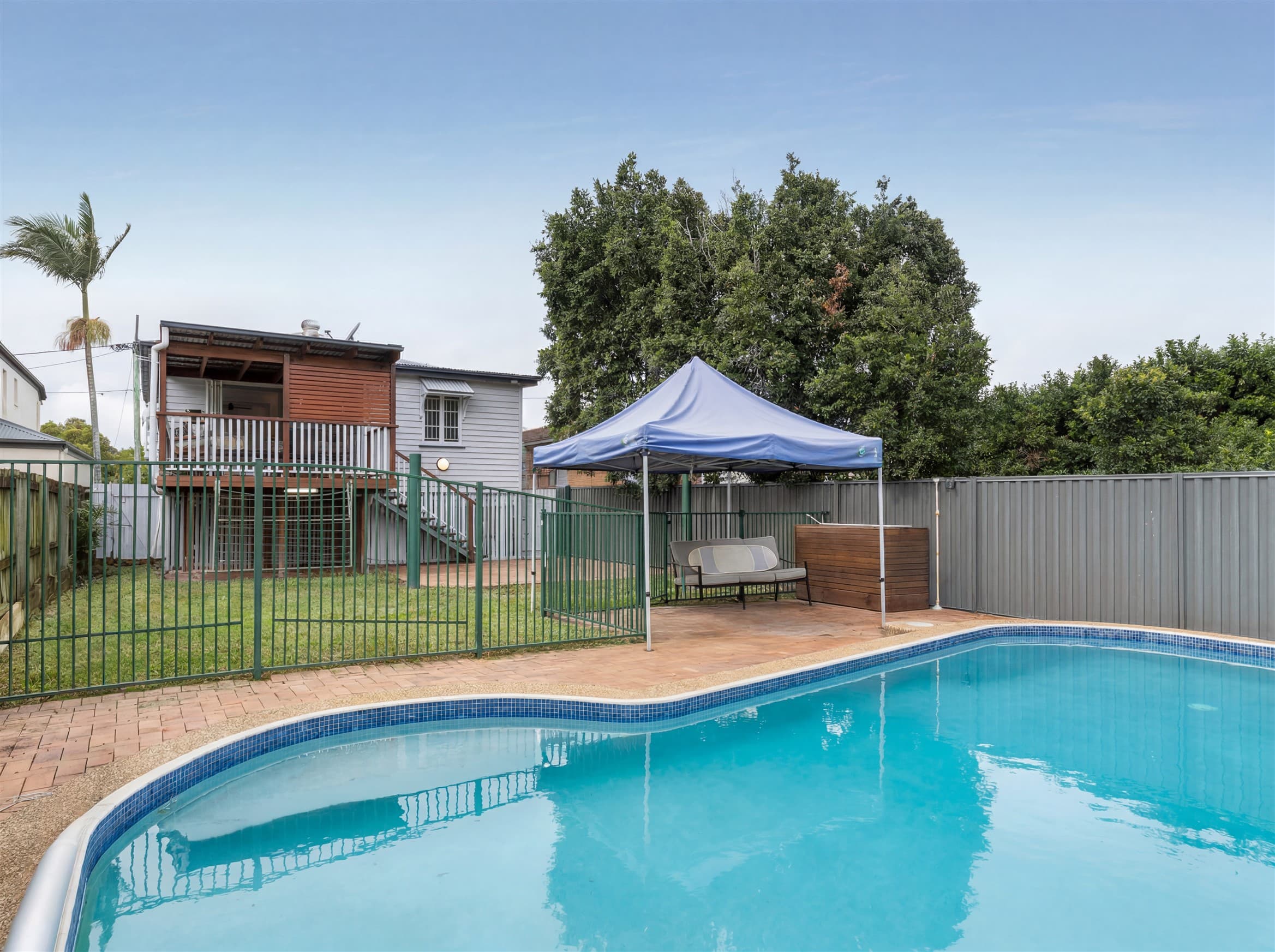 22 Brassey Street, Ascot — photo 1 of 5