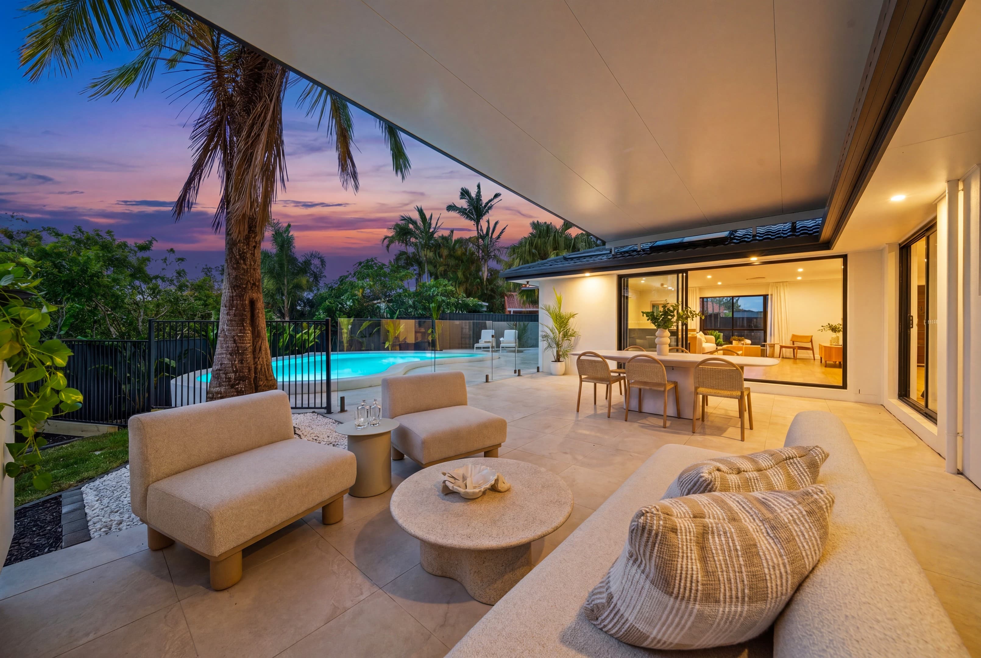 20 Sharne Court, Carrara — photo 1 of 5
