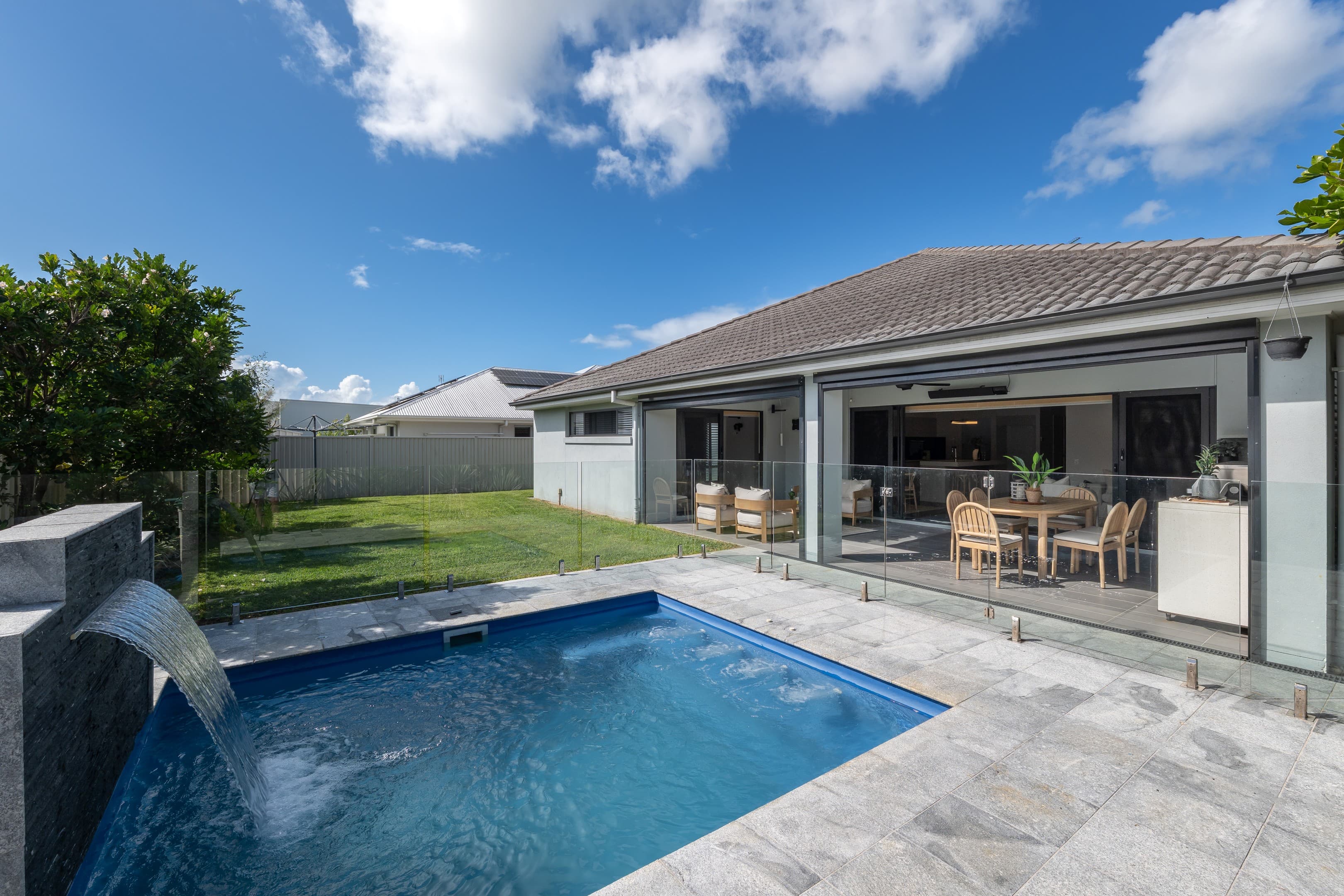 53 Macintyre Crescent, Pelican Waters — photo 1 of 5