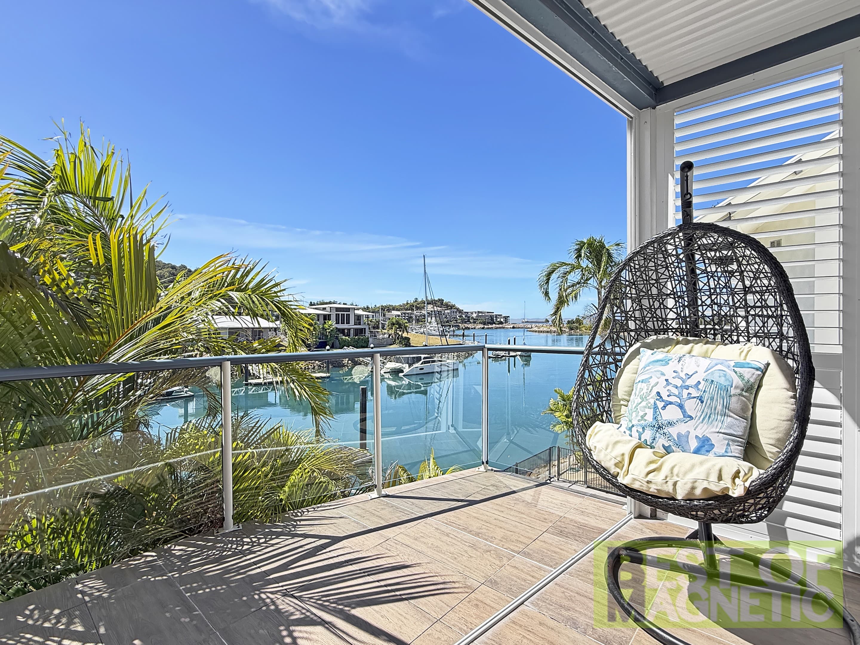 1/6 Terrace Place "Water's Edge", Nelly Bay — photo 1 of 5