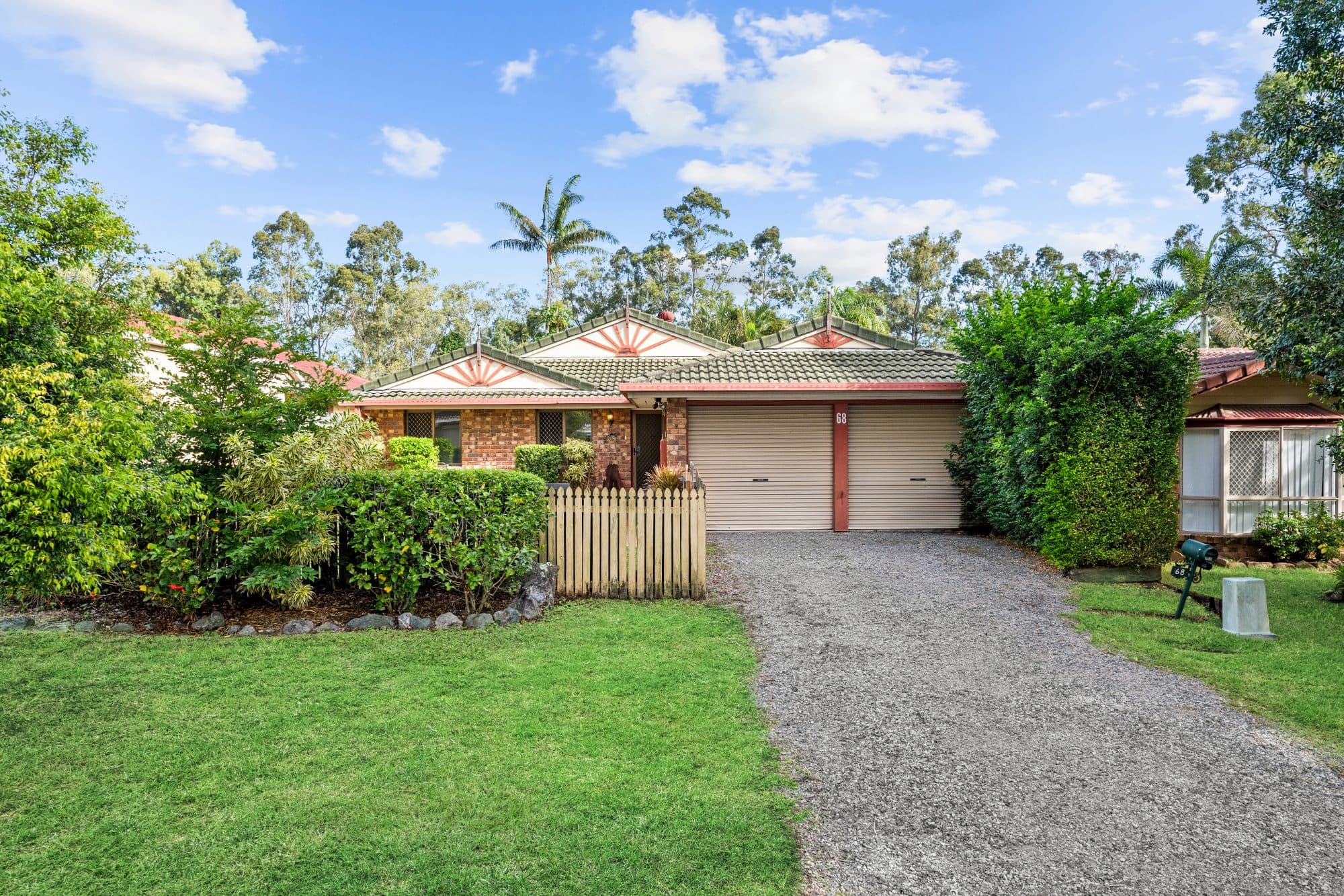 68 Clarendon Circuit, Forest Lake — photo 1 of 5