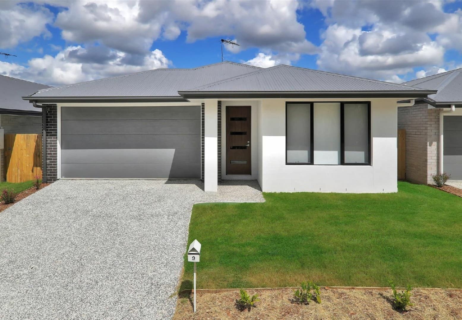 9 Aaron Circuit, Browns Plains — photo 1 of 15