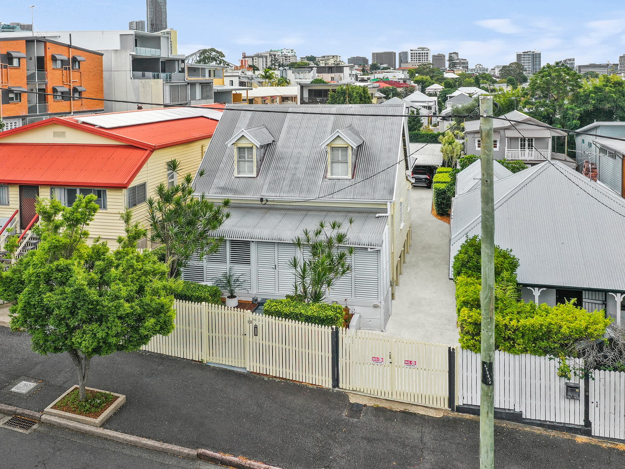 12 Browne Street, New Farm — photo 1 of 5