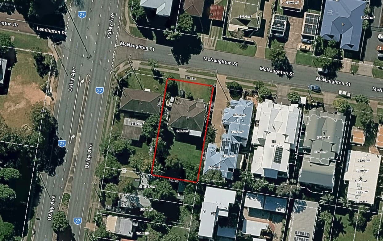17 Mcnaughton Street, Redcliffe — photo 1 of 2