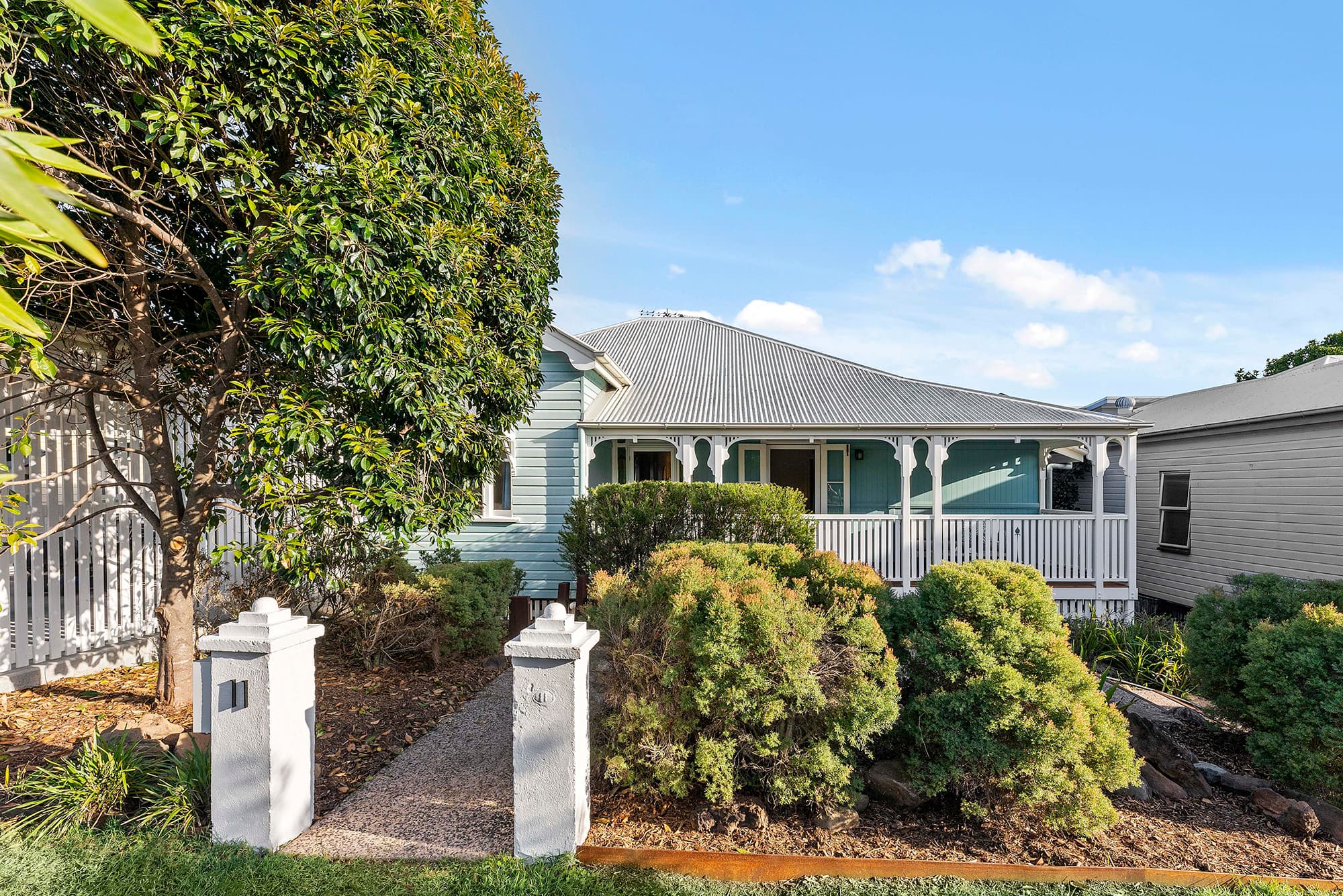 11 Tennyson Street, Norman Park — photo 1 of 5