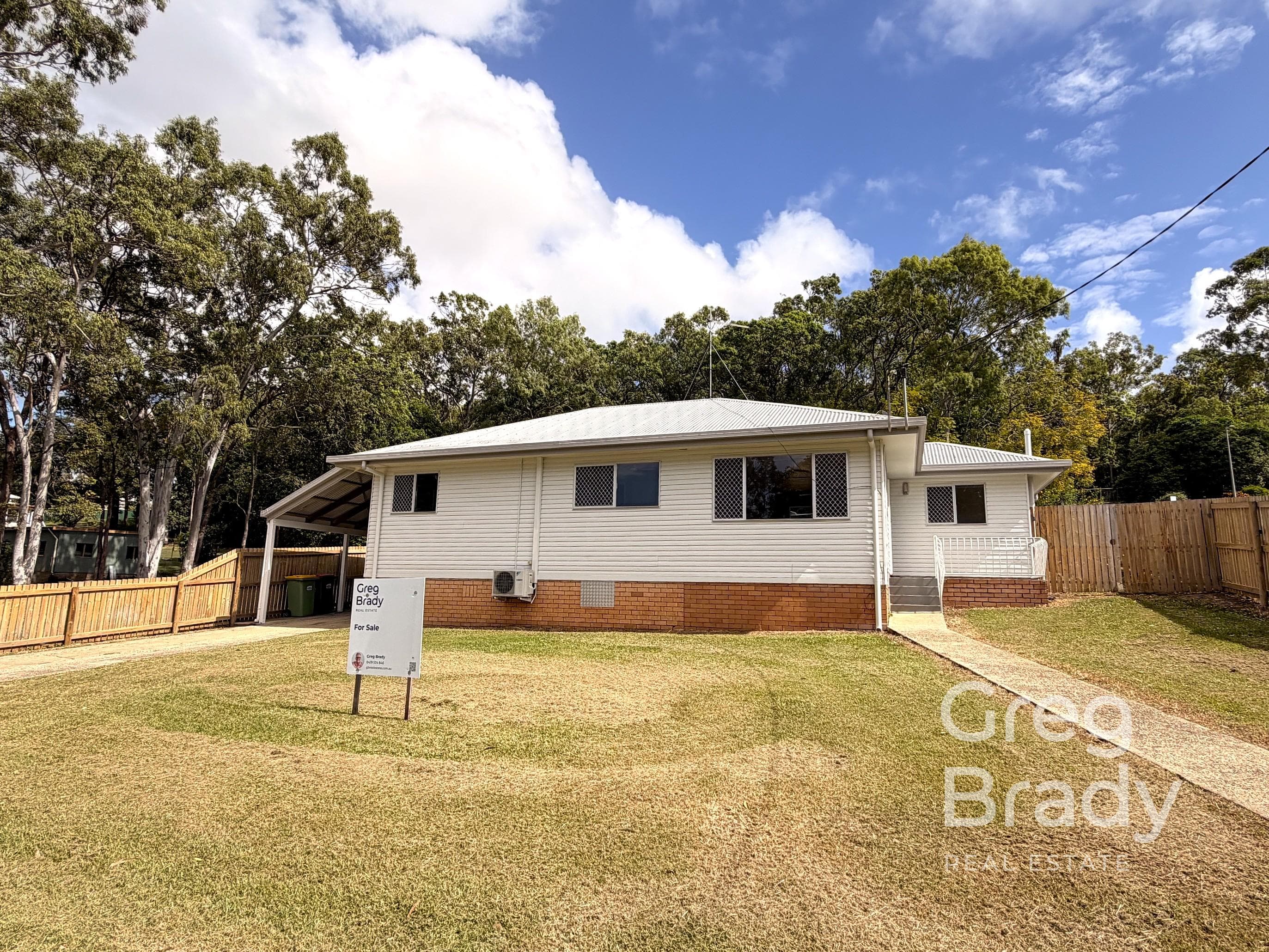 6 Hospital Street, Sarina — photo 1 of 5