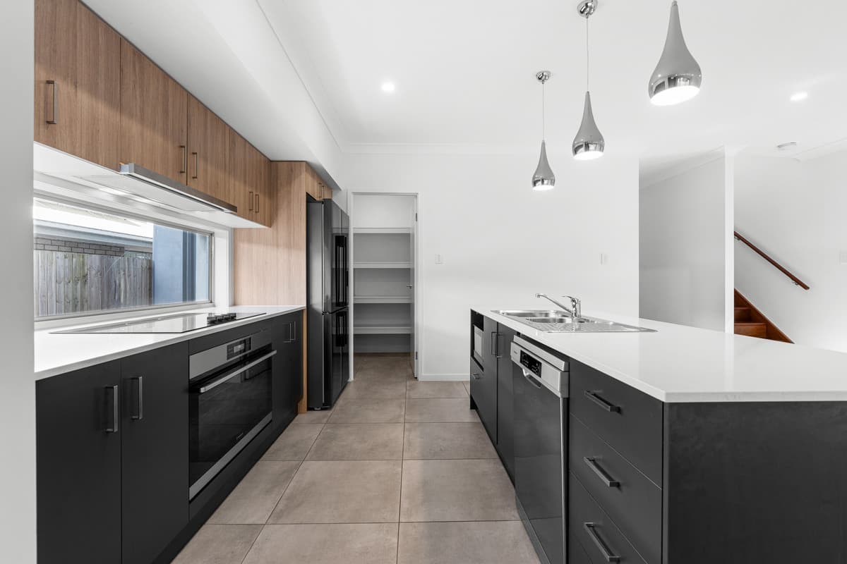 49 Cavell Street, Birkdale — photo 1 of 5