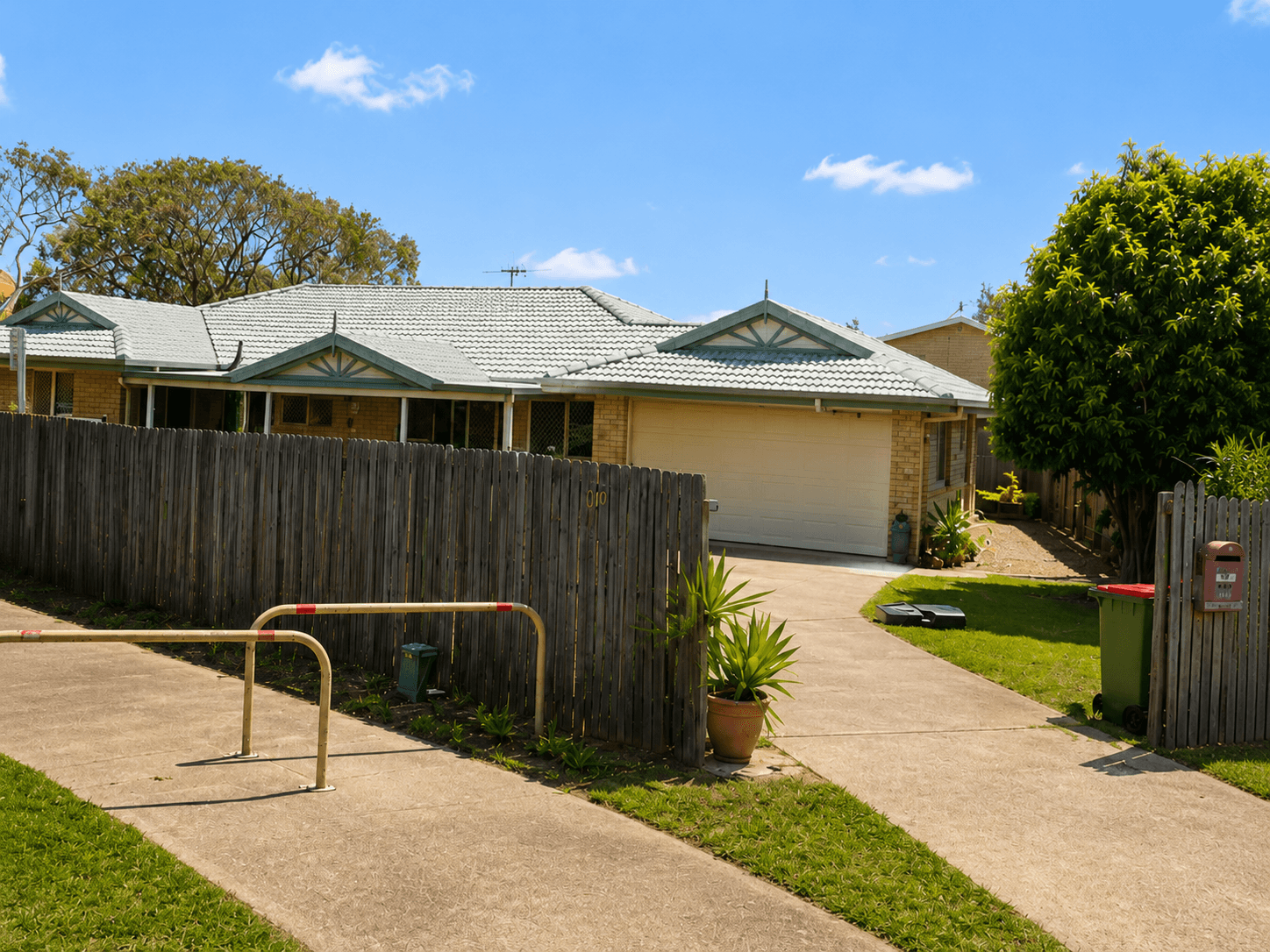 10 Cygnet Street, Victoria Point — photo 1 of 5