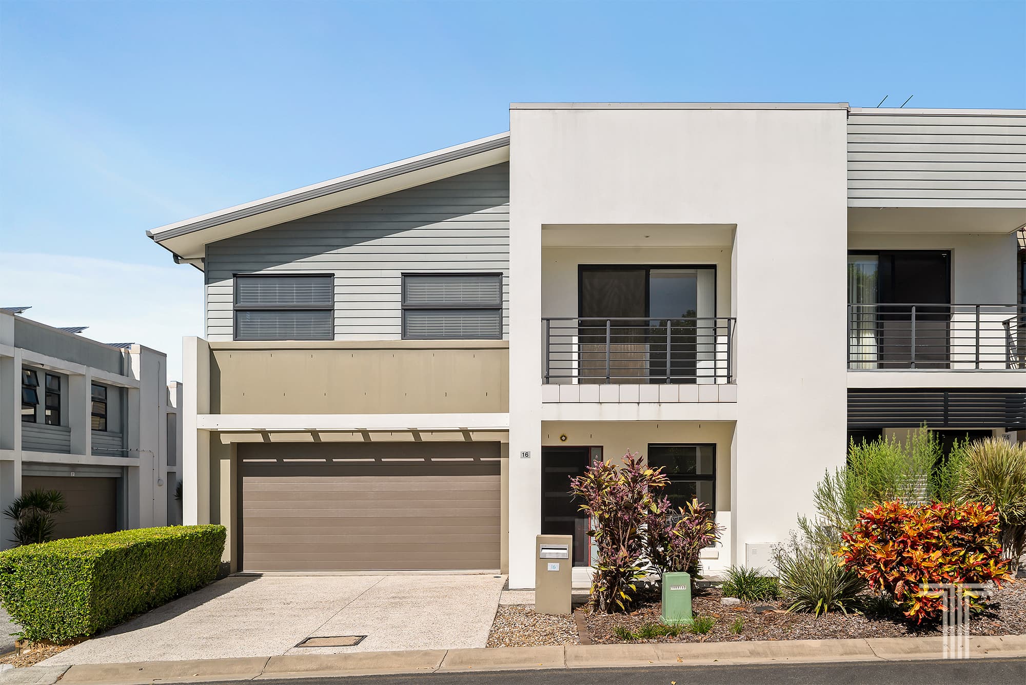 16/16 Surbiton Court, Carindale — photo 1 of 5