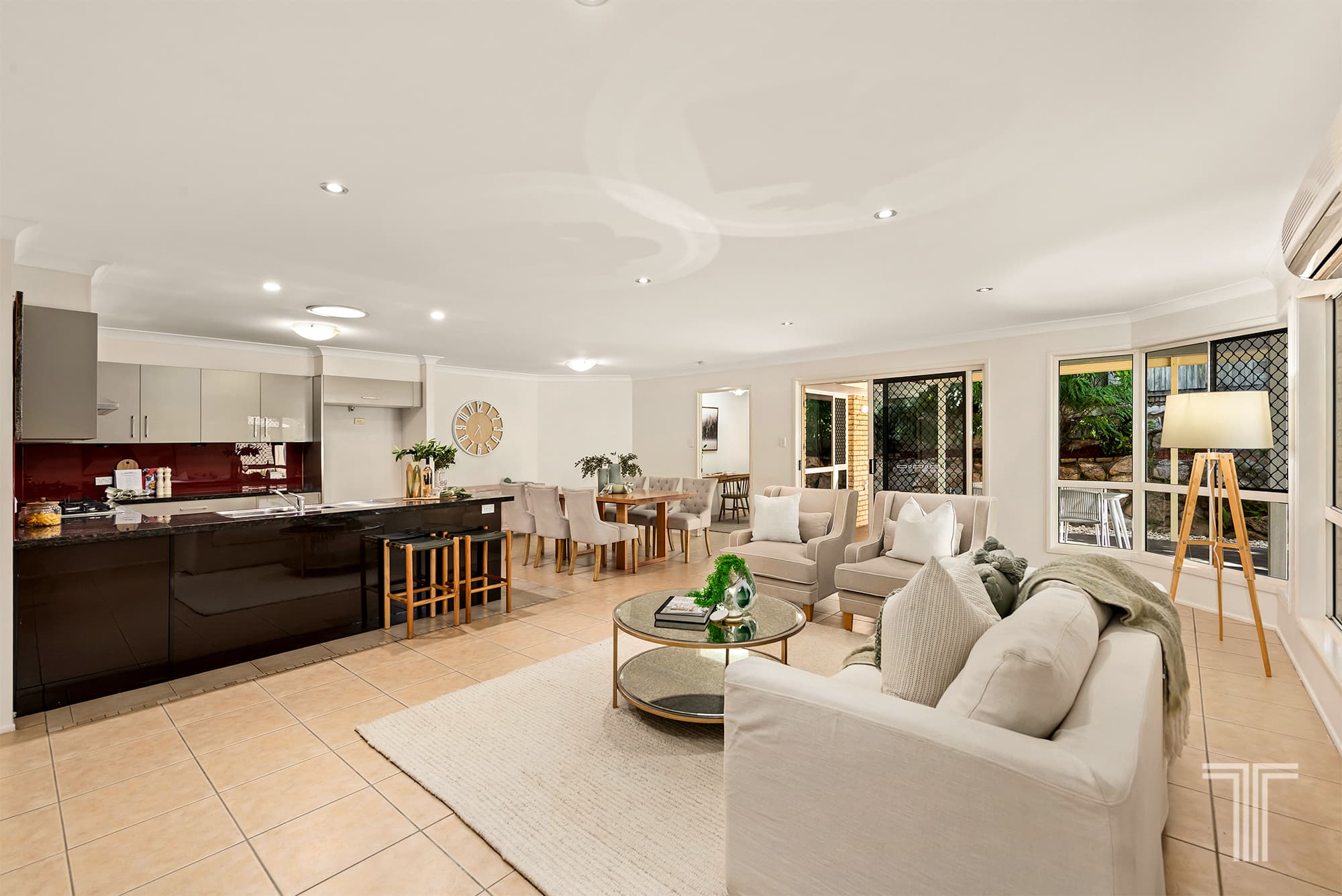 37 Appleton Street, Carindale — photo 1 of 5