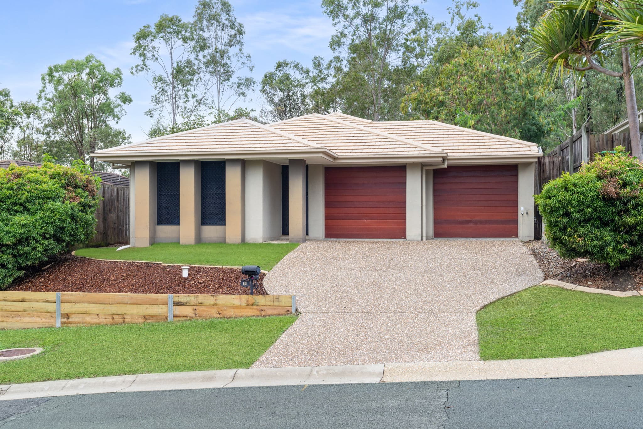 10 Goundry Drive, Holmview — photo 1 of 5