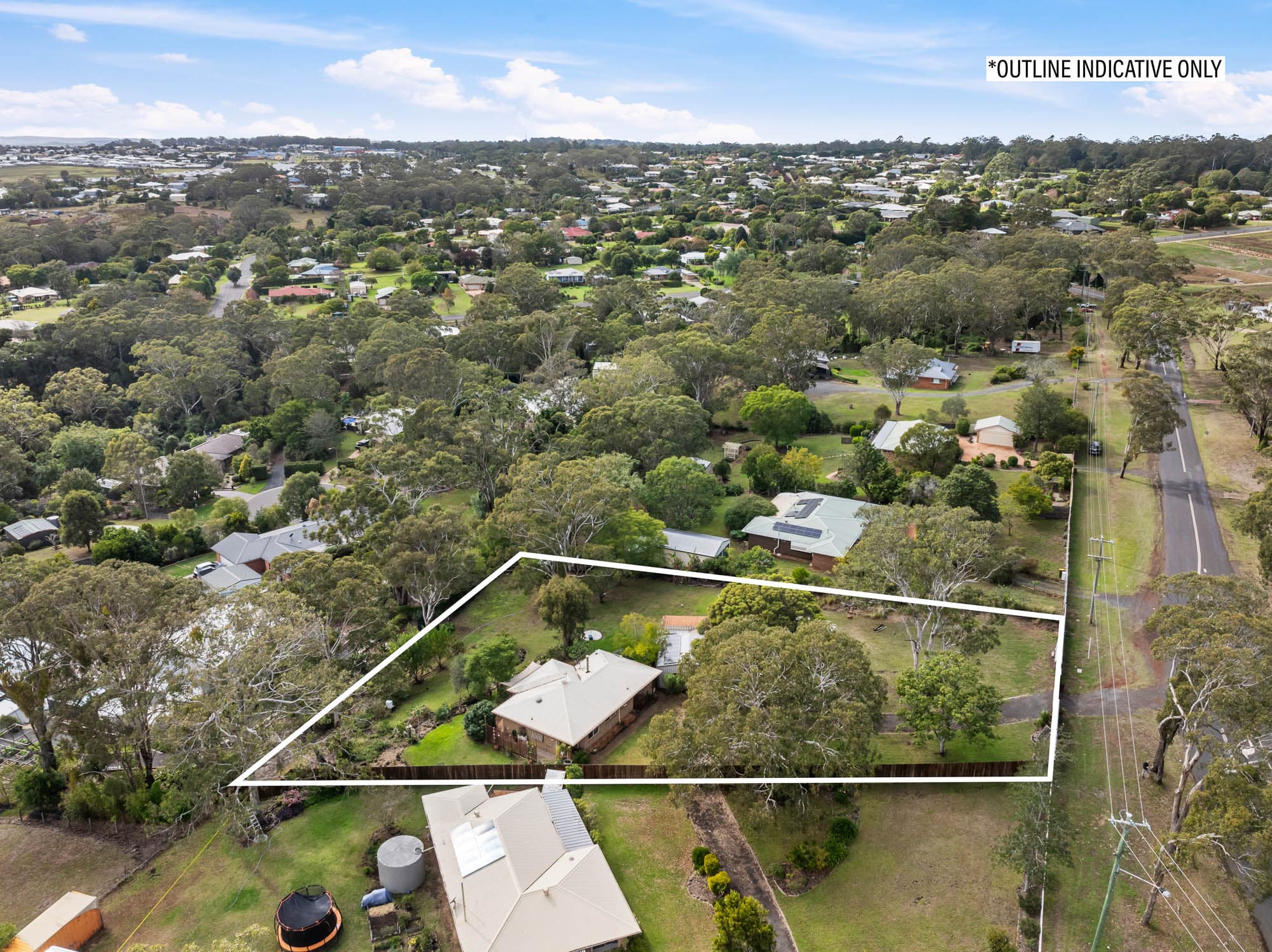 10 Cawdor Drive, Highfields — photo 1 of 5