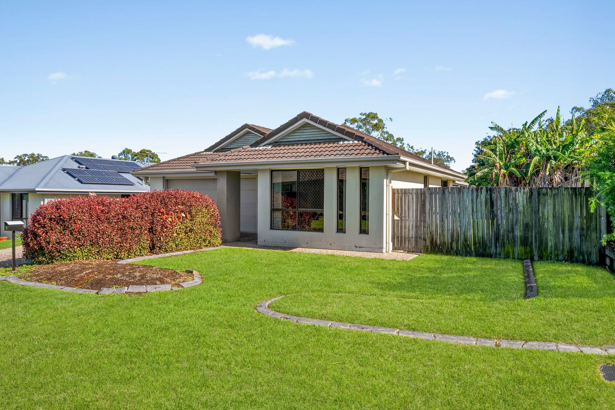 8 Webb Street, Calamvale — photo 1 of 5