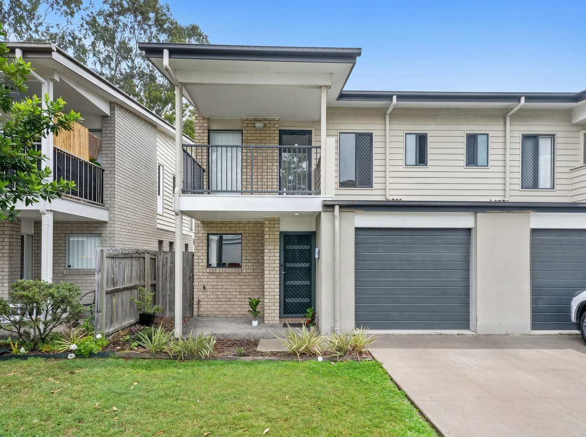 34/3 Broadleaf Parade, Redbank — photo 1 of 5